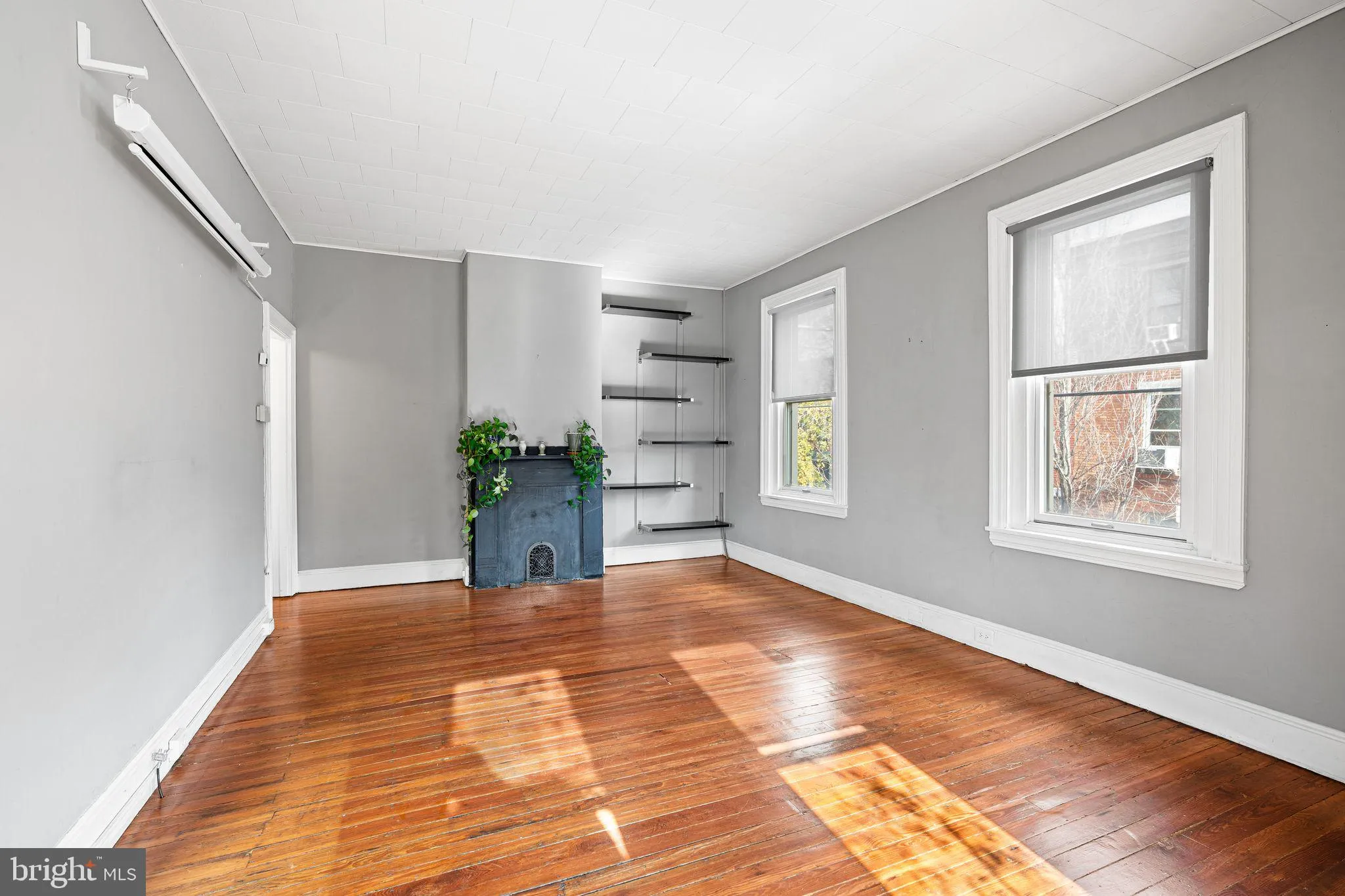 Philadelphia, Pennsylvania 19130, United States, 2 Bedrooms Bedrooms, ,3 BathroomsBathrooms,Residential,Active,244228