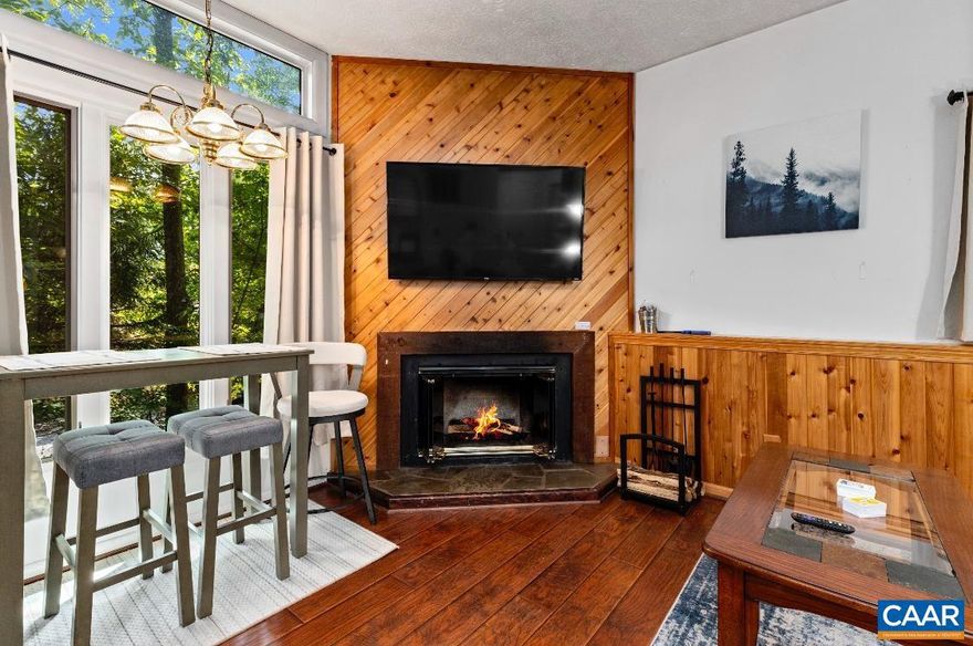 Easy access to the slopes, ski check-in, market, restaurants, shops, and entertainment, this newly renovated end unit offers a cozy, private retreat year-round.  Enjoy hiking over 30 miles of trails, a ninja warrior course, zip lining, tubing, volleyball, kayaking, or ski-in/ski-out access. Perfect for a weekend or week-long getaway!  The condo features hardwood floors, comfortable bedding, a fully equipped kitchen, and two convertible sofas for extra sleeping space. A wood-burning fireplace adds extra warmth, with wood included! 3-6 month or 1 year lease options.