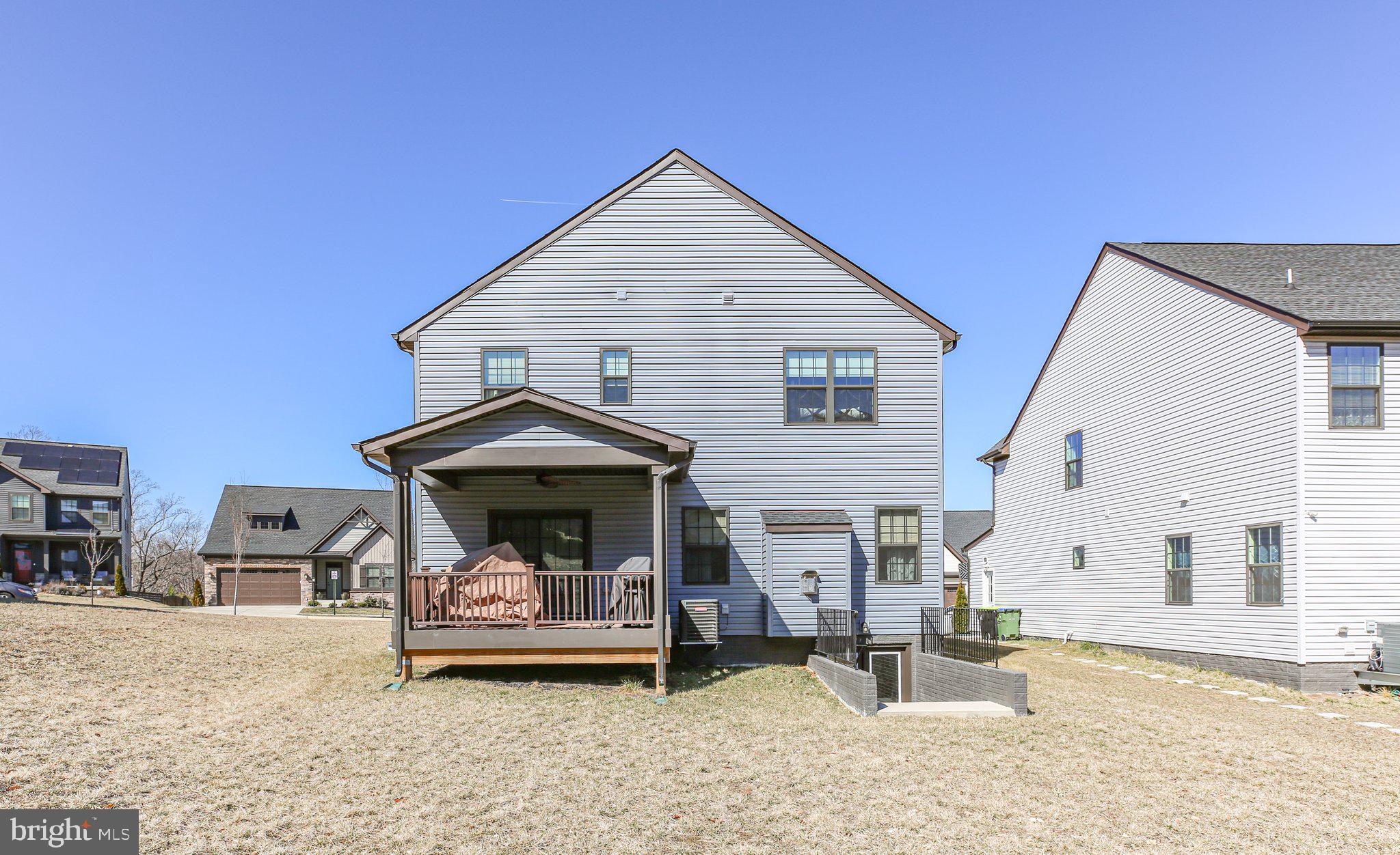 FREDERICKSBURG - Residential