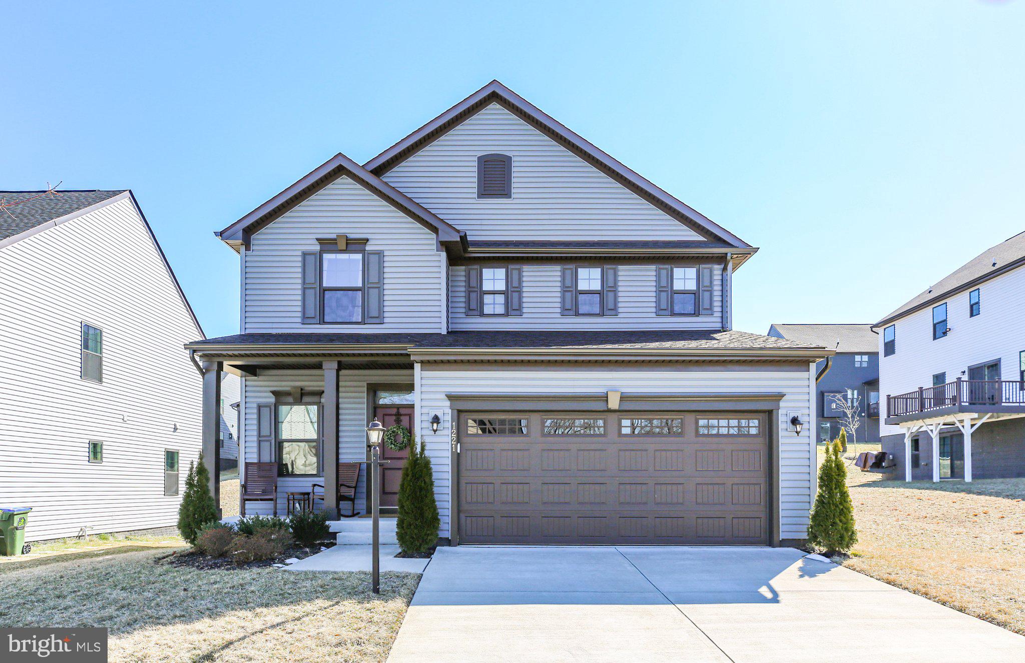 FREDERICKSBURG - Residential