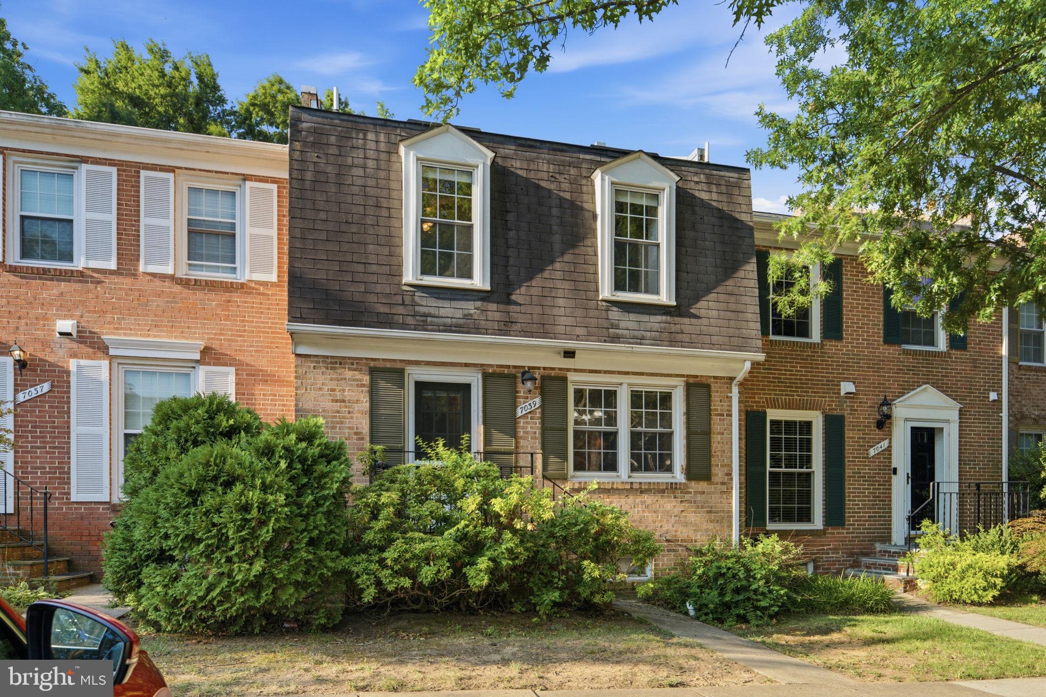 7039 BRADWOOD COURT