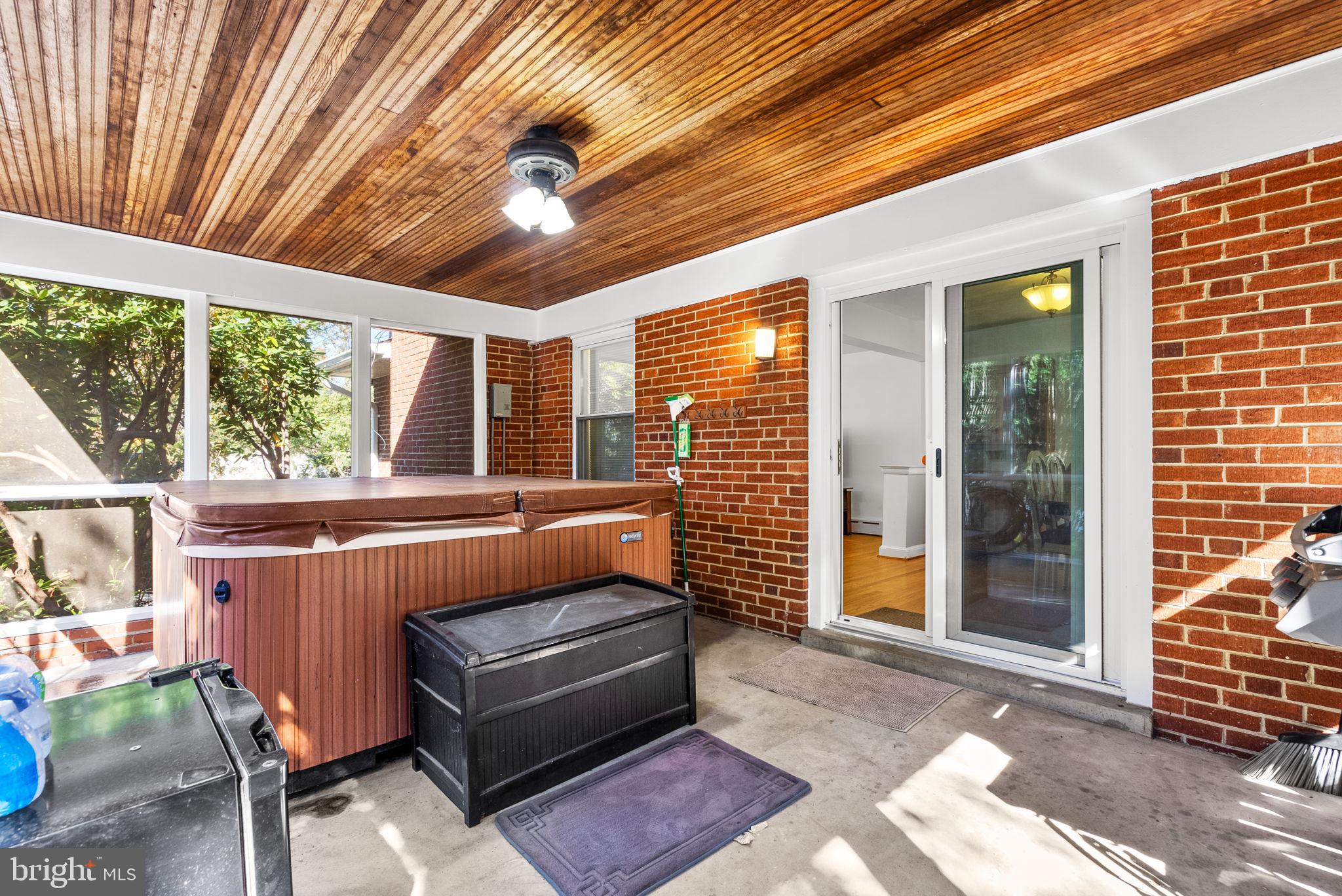 GEORGIAN FOREST - Residential