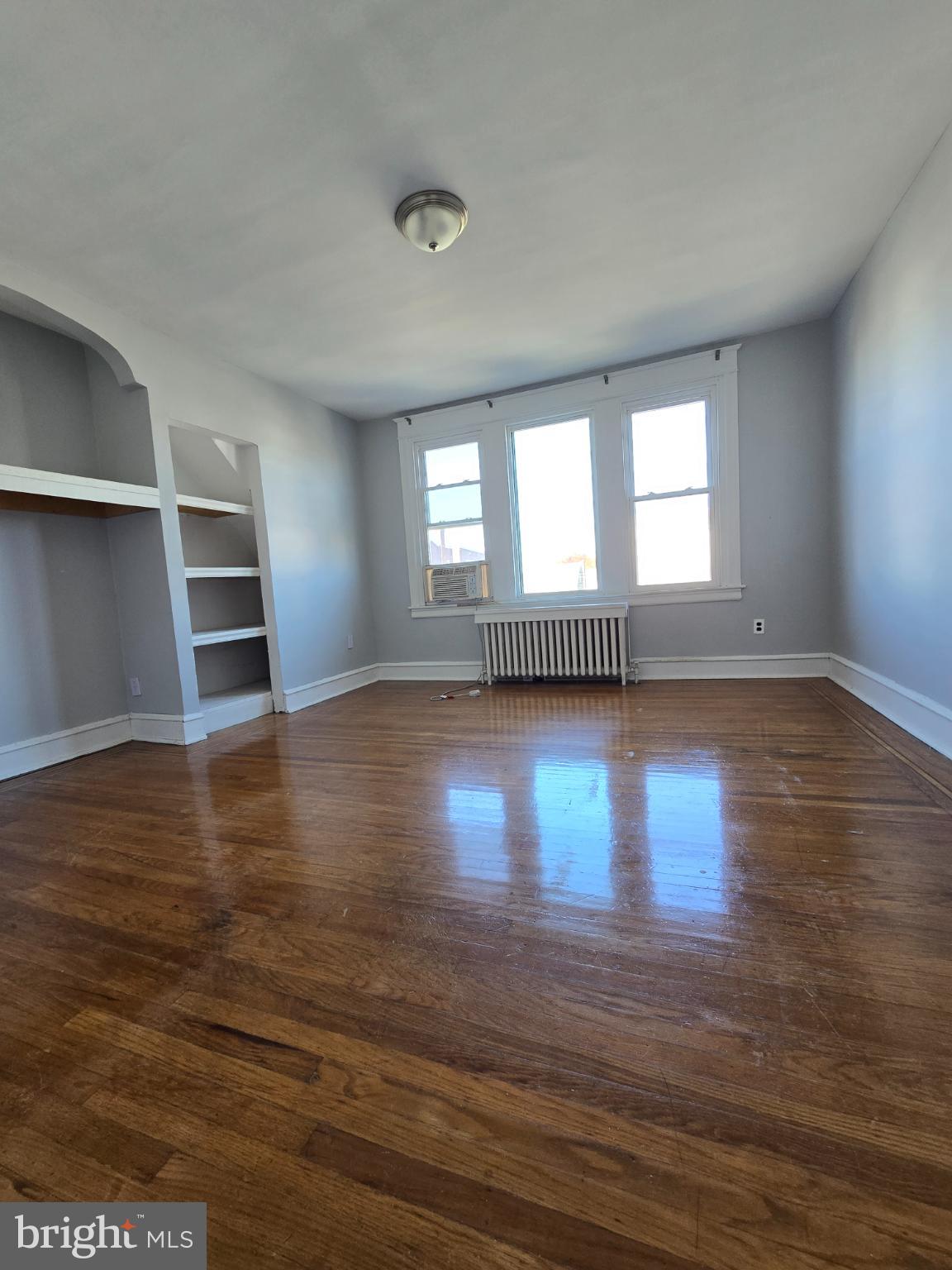 PHILADELPHIA - Residential