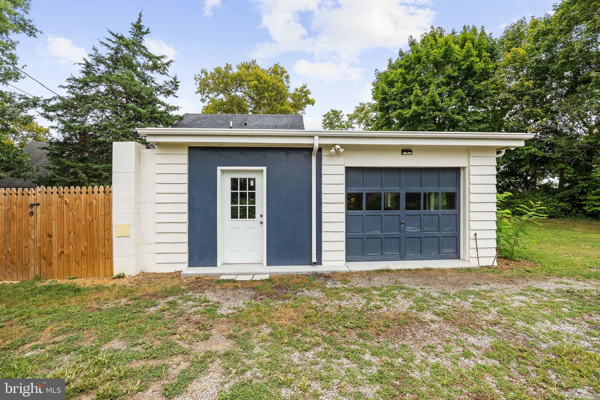 HAMILTON PARK - Residential