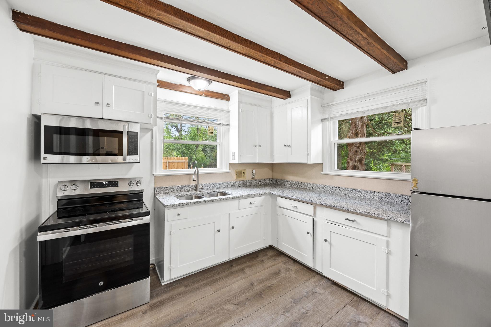 HAMILTON PARK - Residential