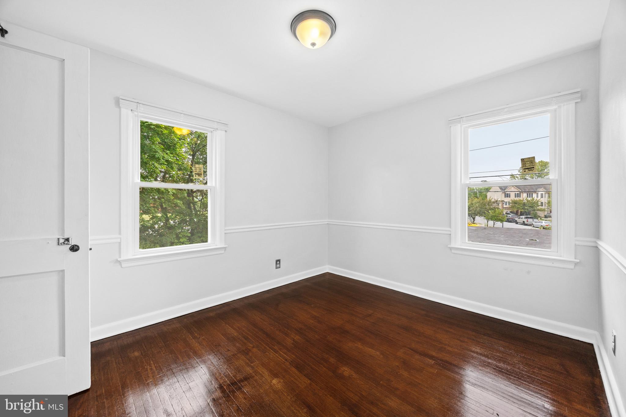 HAMILTON PARK - Residential