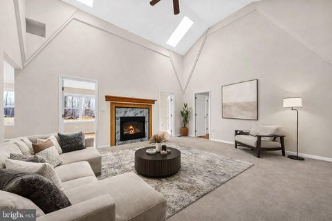 1347 E THATCHER ROAD QUAKERTOWN PA 18951