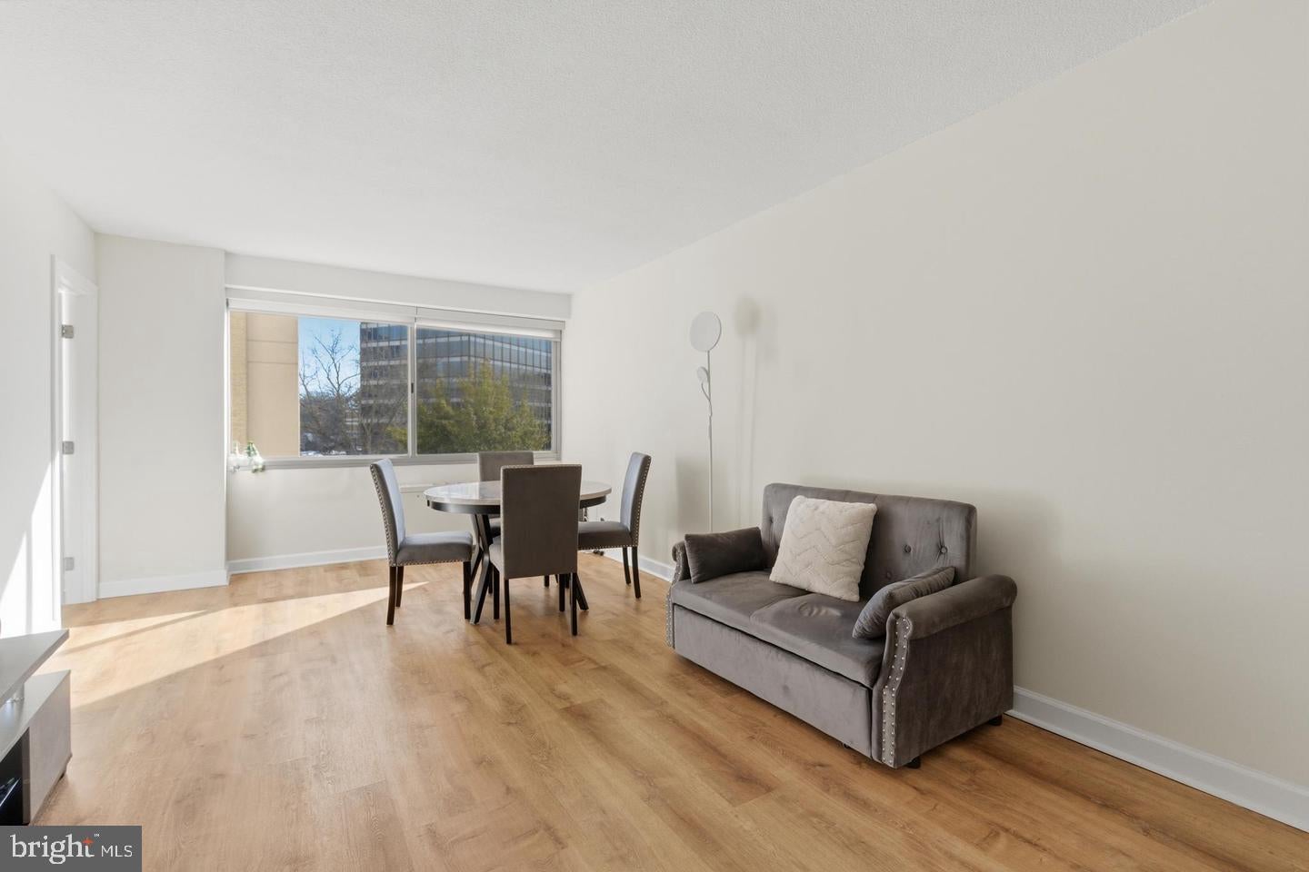 4515 WILLARD AVENUE 606S