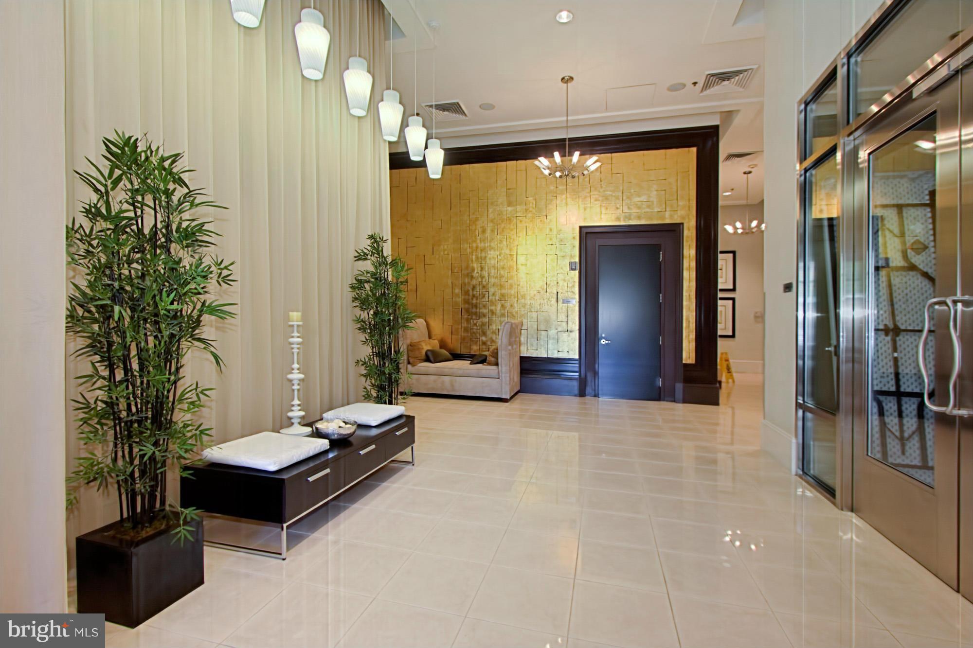 THE ROYALTON - Residential Lease