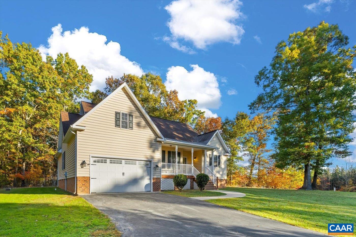 THE OAKS - Residential