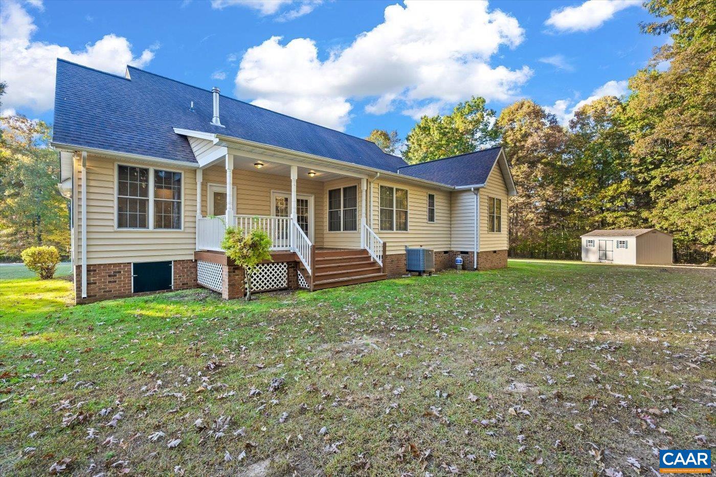 THE OAKS - Residential