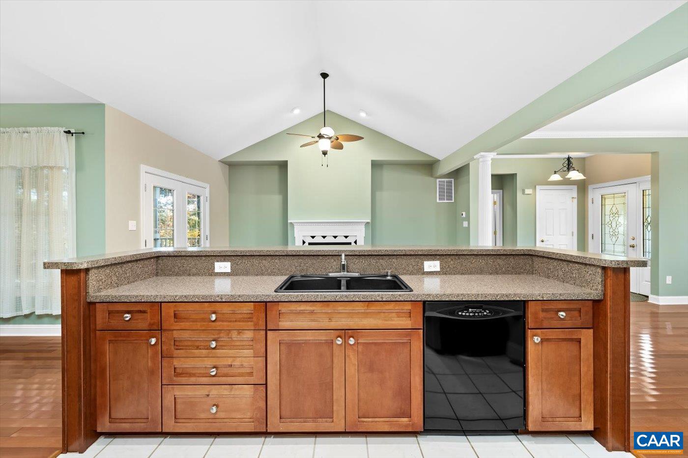 THE OAKS - Residential