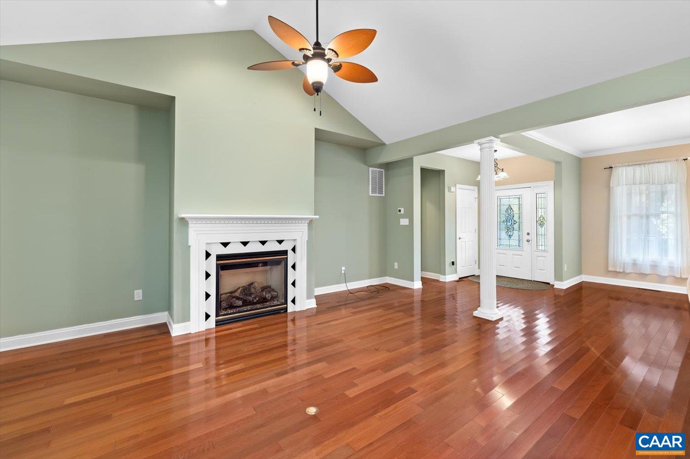 THE OAKS - Residential