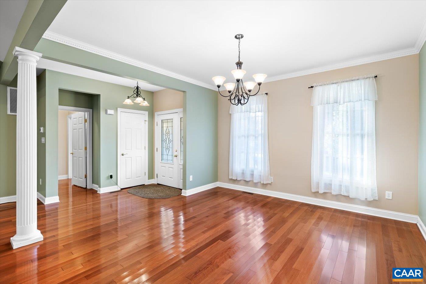 THE OAKS - Residential