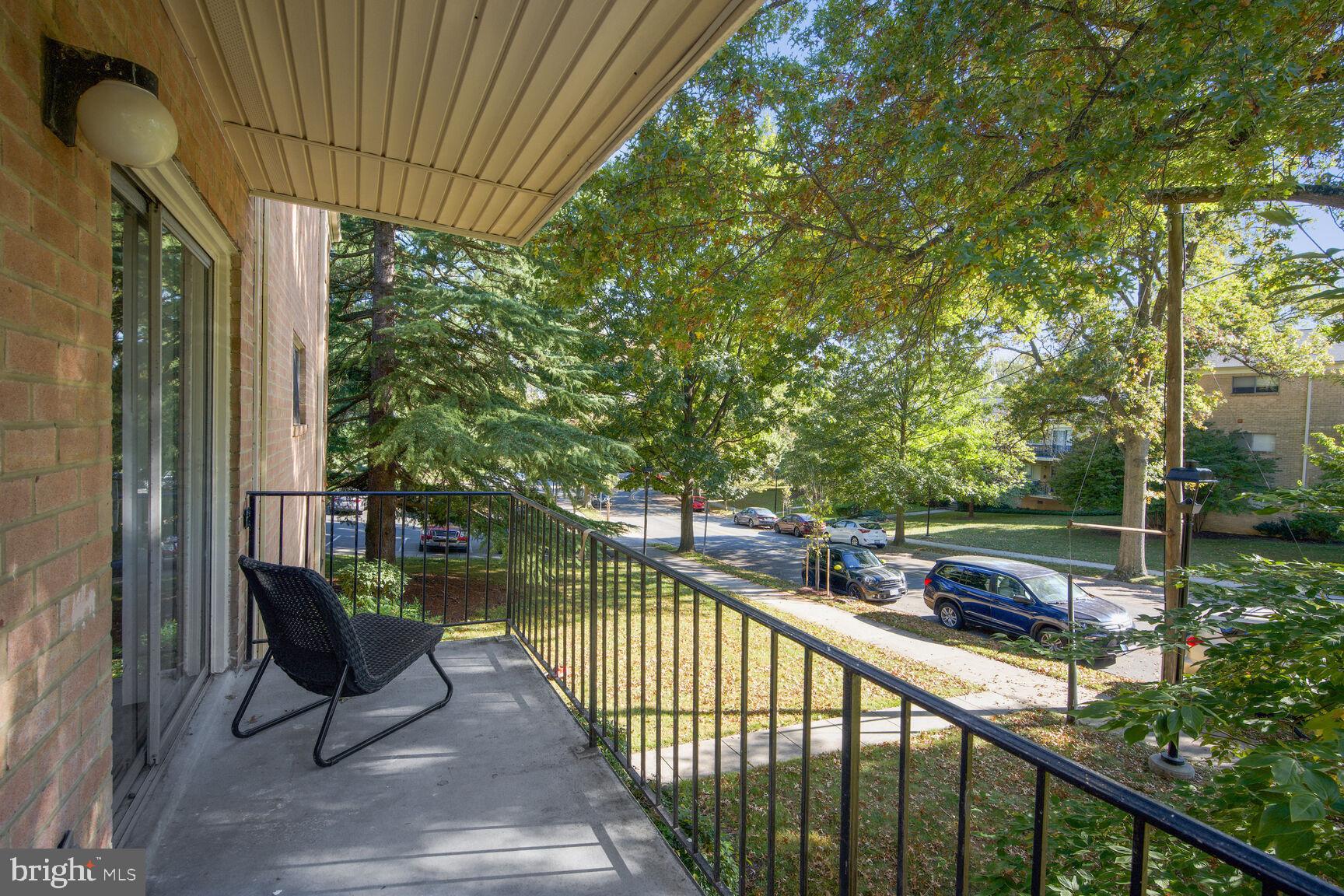 PARKSIDE CONDOMINIUMS - Residential Lease