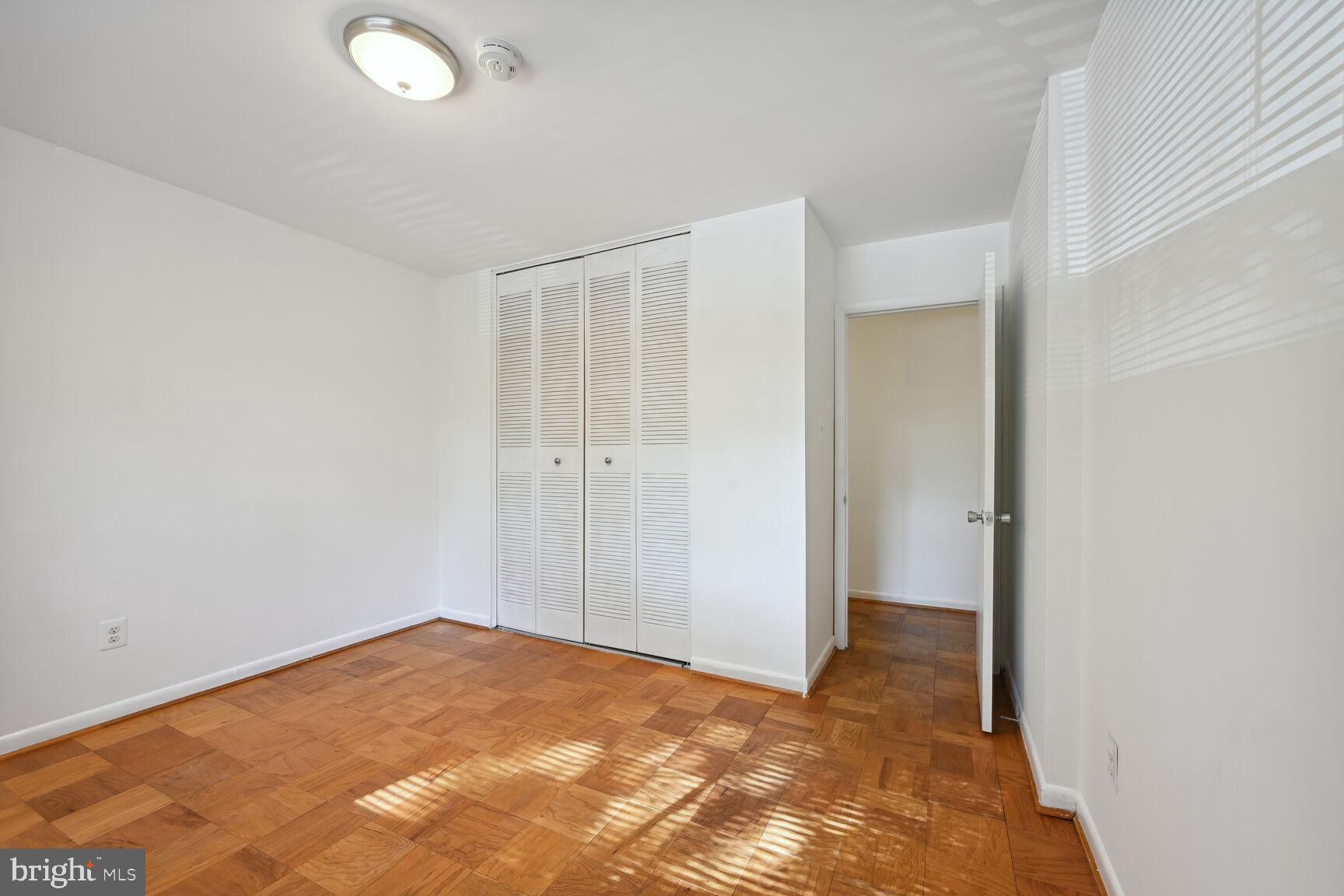 PARKSIDE CONDOMINIUMS - Residential Lease