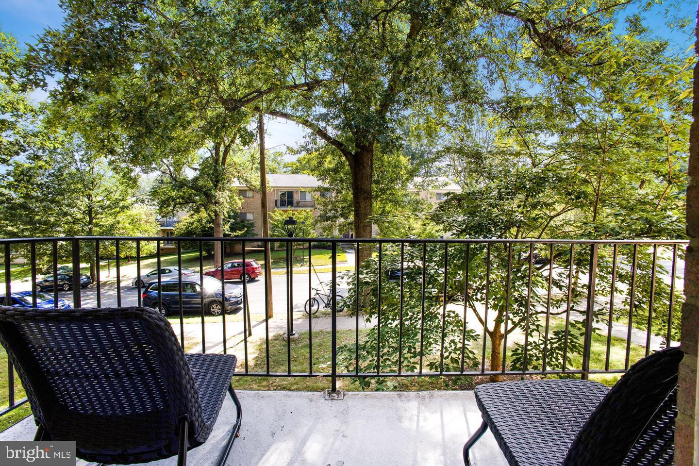 PARKSIDE CONDOMINIUMS - Residential Lease