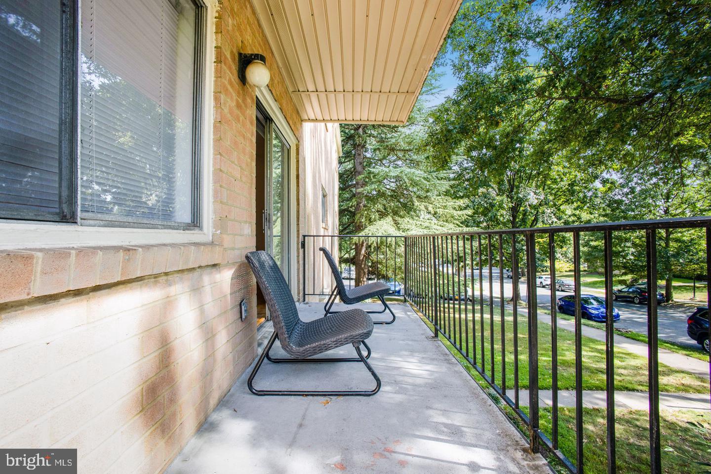 PARKSIDE CONDOMINIUMS - Residential Lease