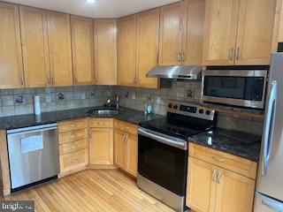 WESTLAKE TERRACE - Residential Lease