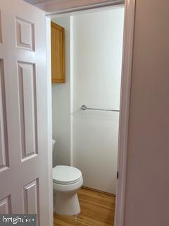 WESTLAKE TERRACE - Residential Lease