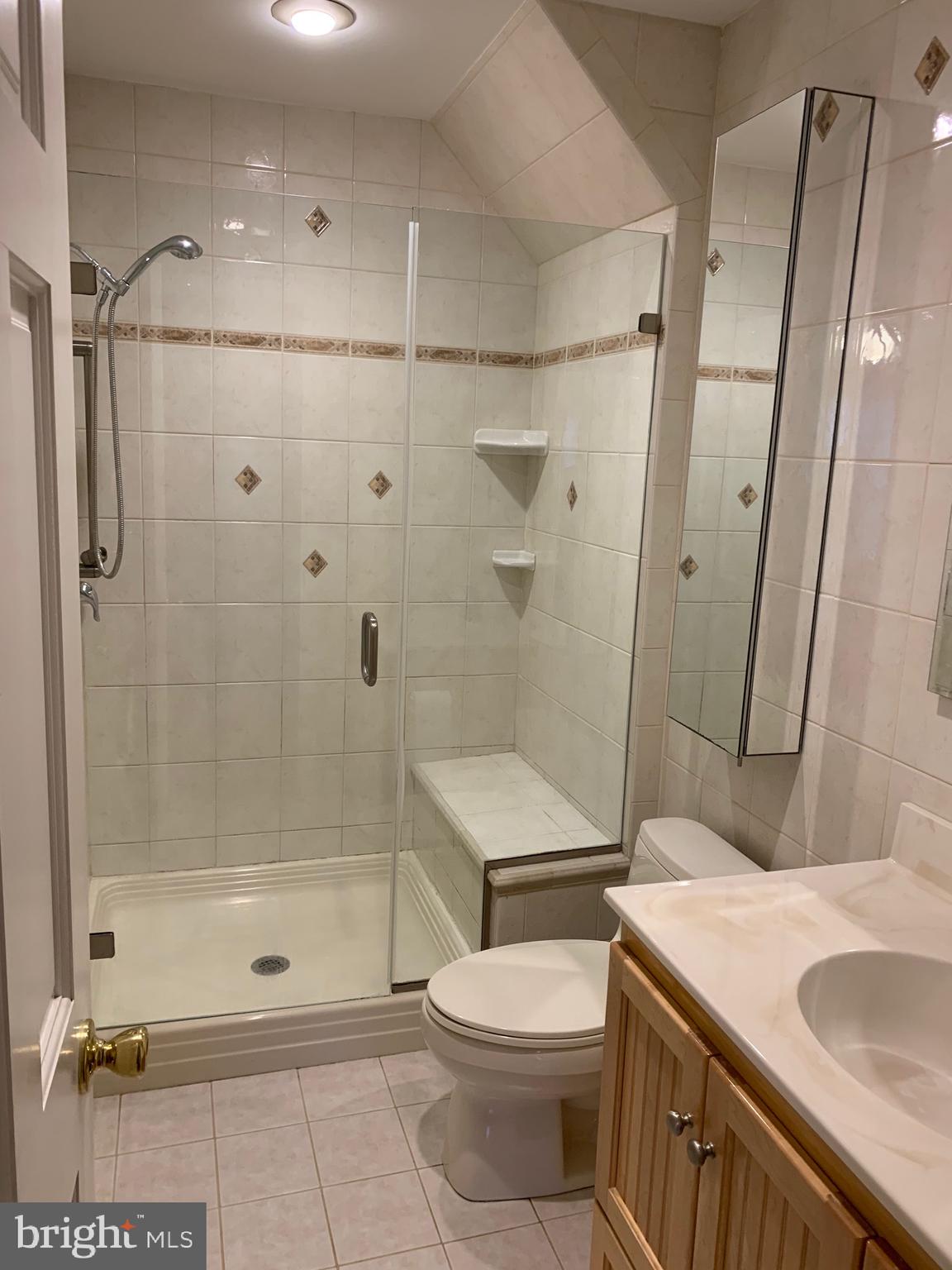 WESTLAKE TERRACE - Residential Lease