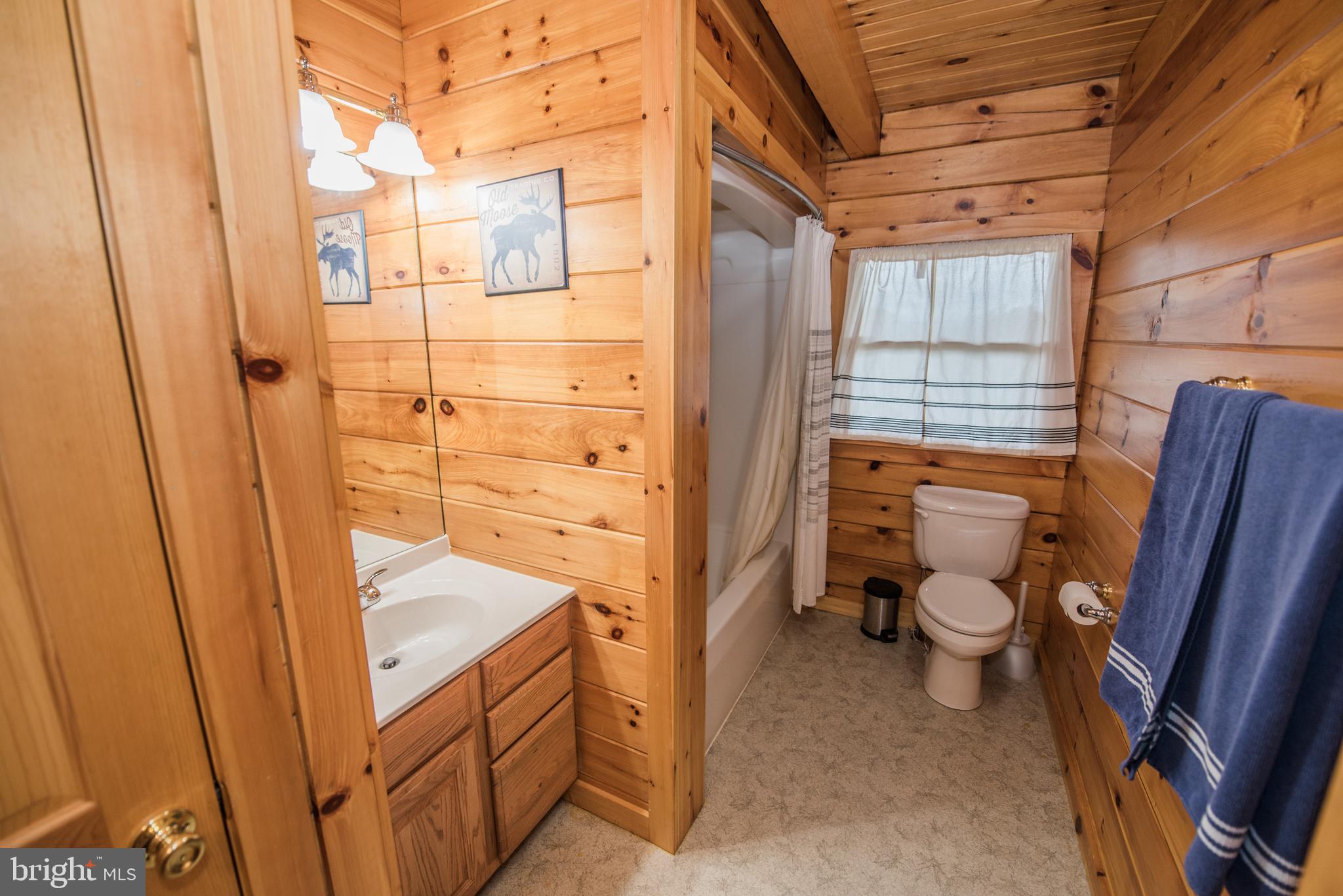 ROUND TOP ESTATES - Residential