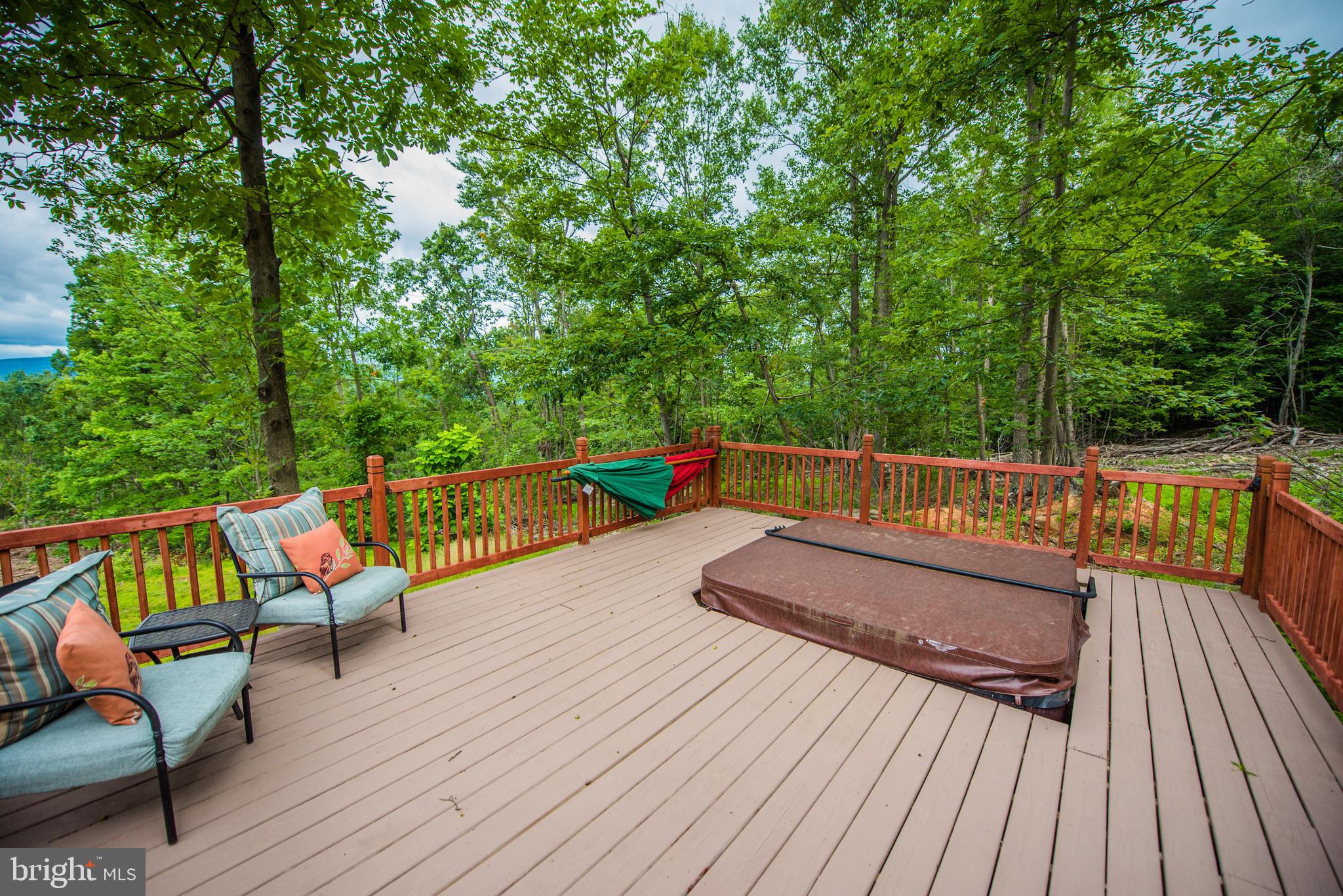 ROUND TOP ESTATES - Residential