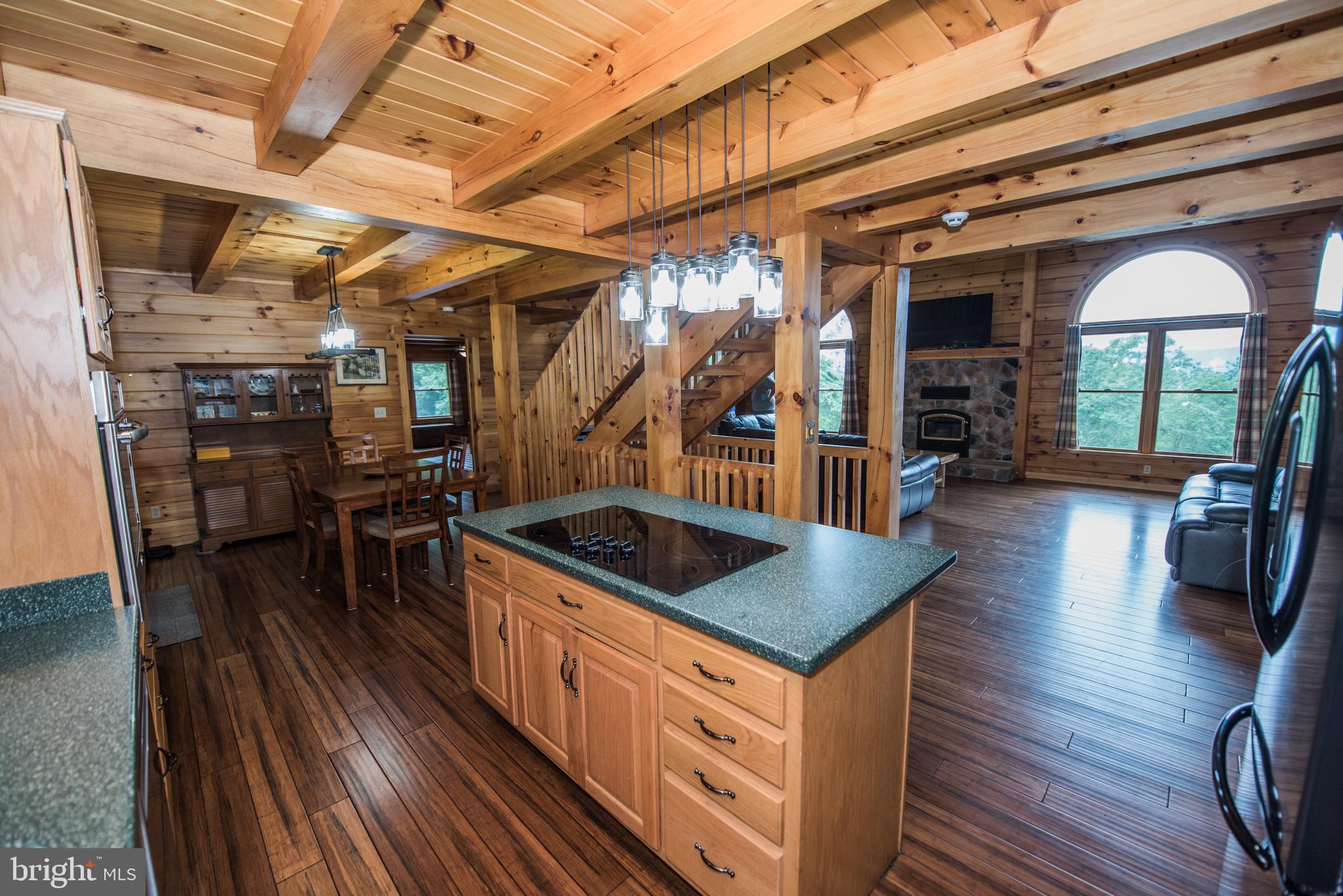 ROUND TOP ESTATES - Residential