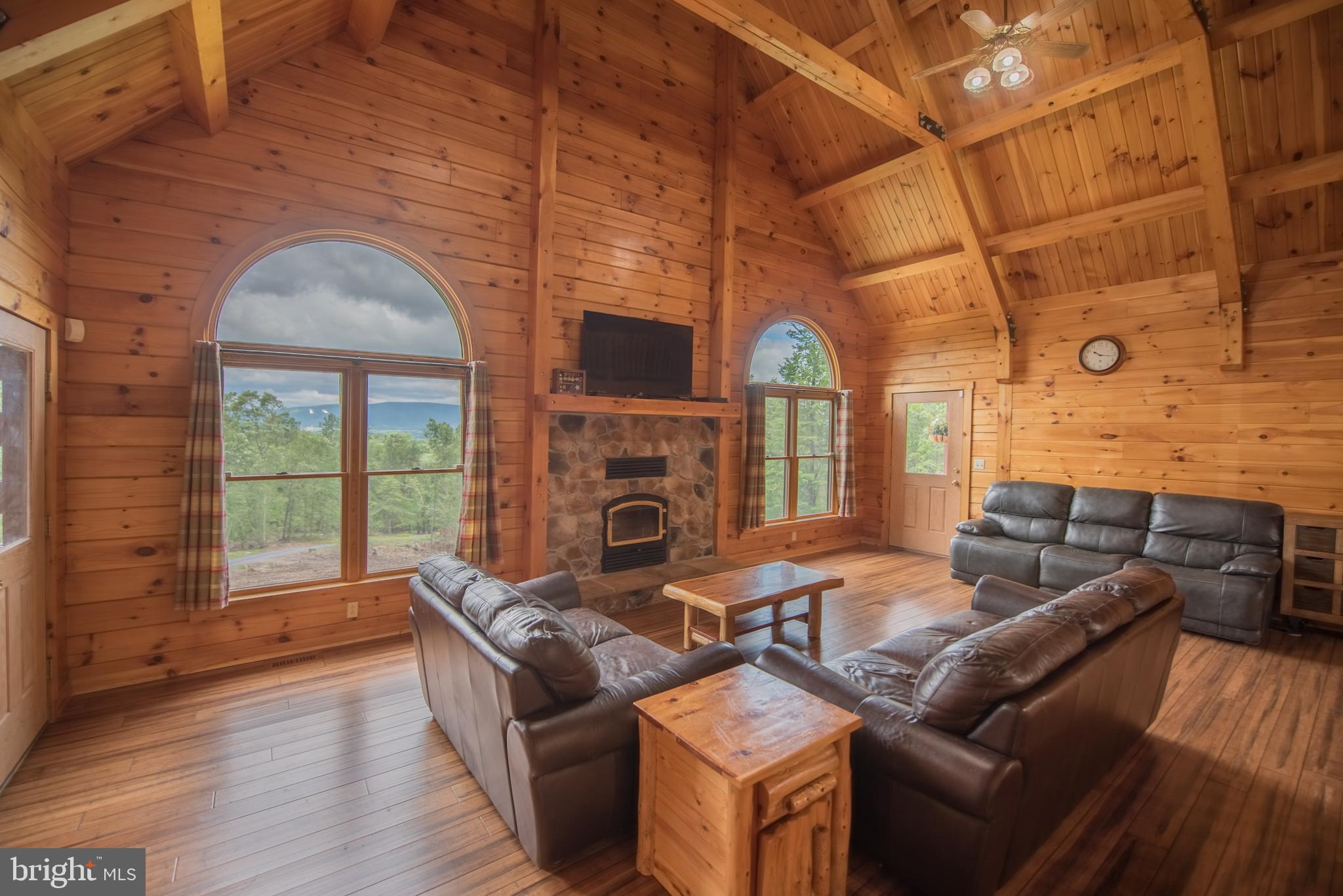 ROUND TOP ESTATES - Residential