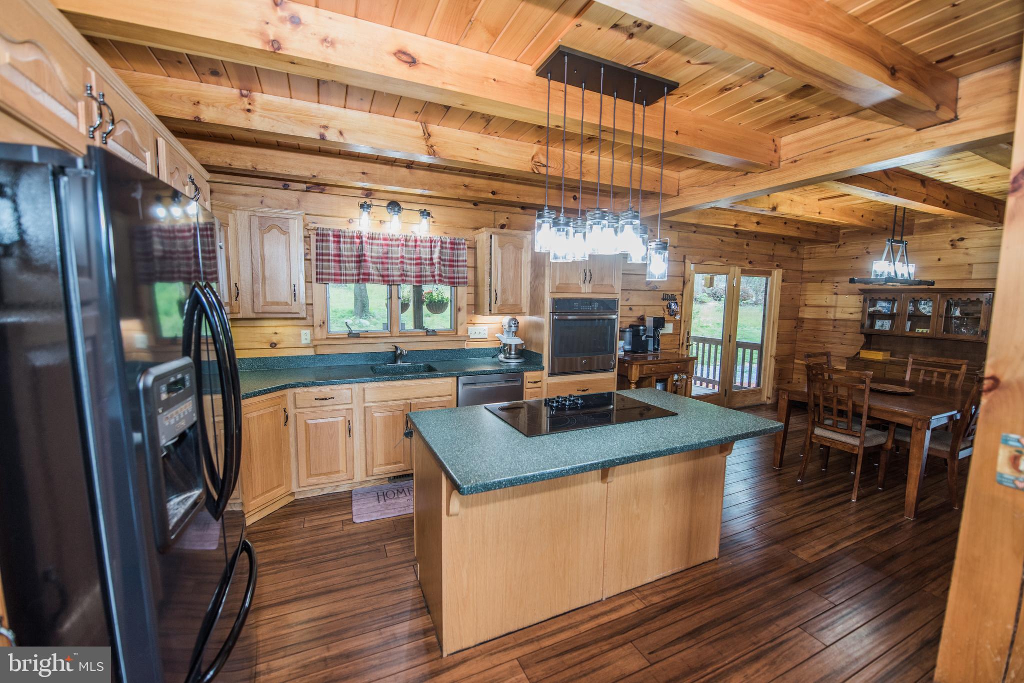 ROUND TOP ESTATES - Residential