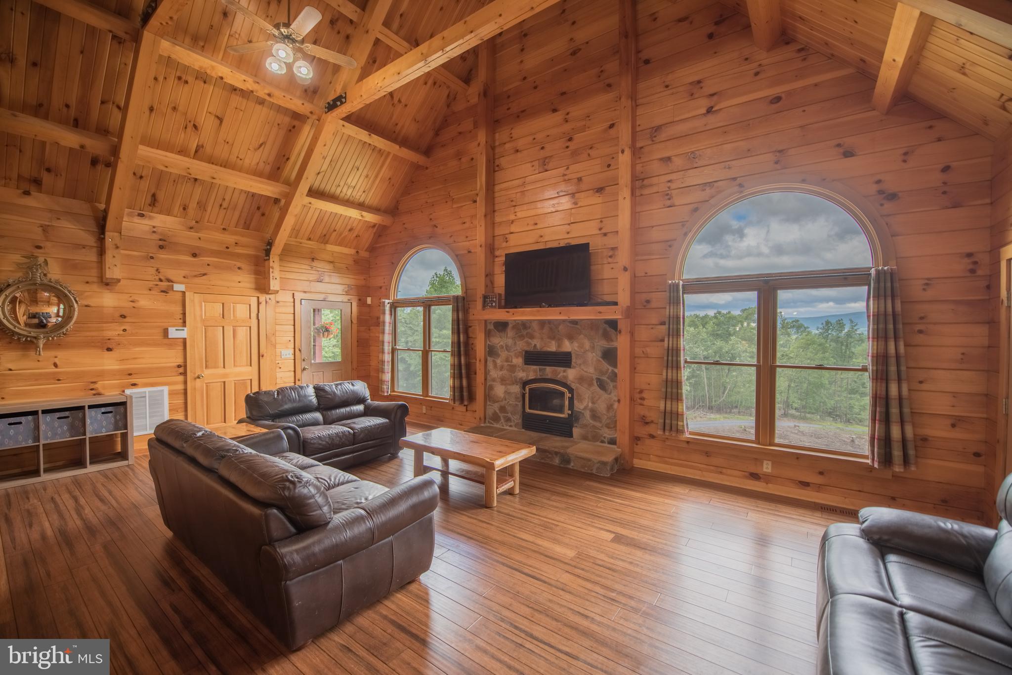 ROUND TOP ESTATES - Residential