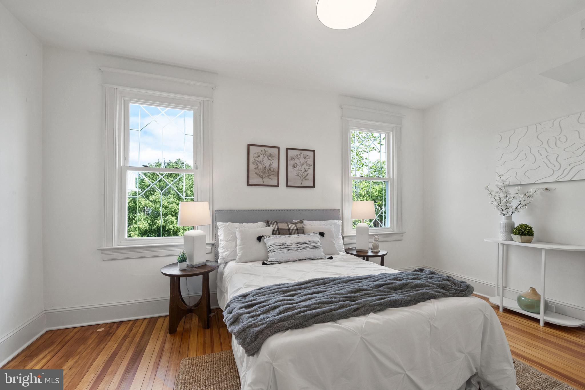 HILL EAST - Residential