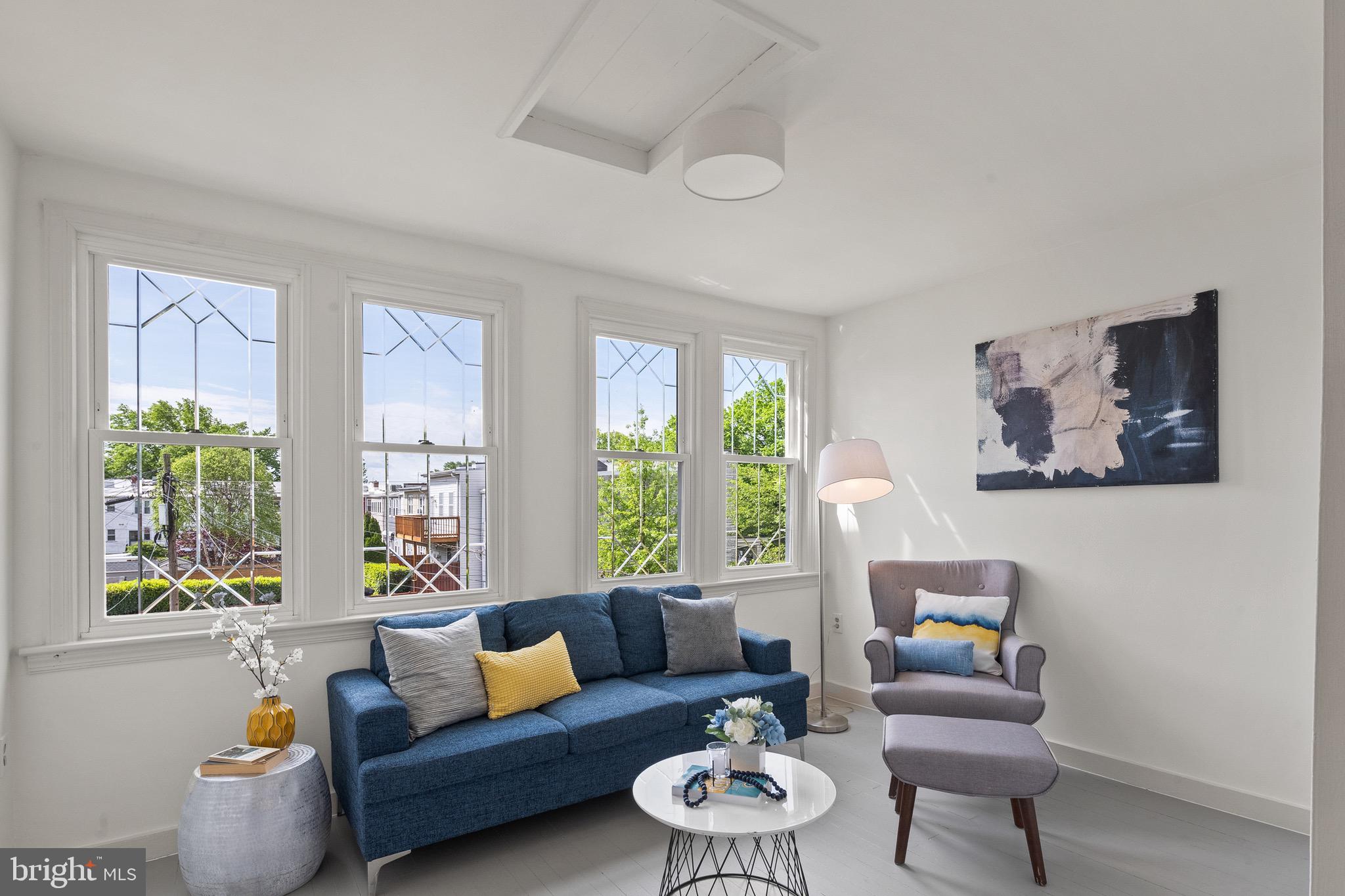 HILL EAST - Residential
