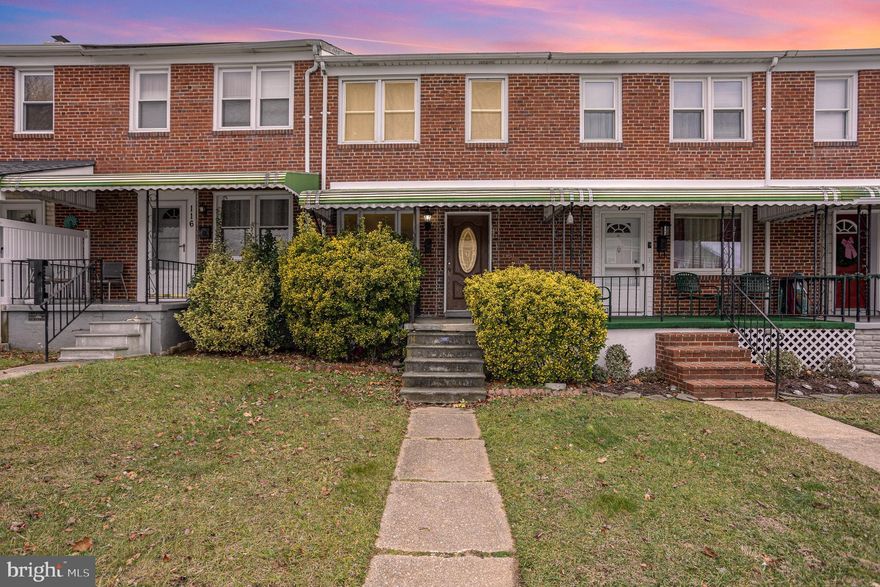 Back on Market-Buyer did not perform
Welcome to 118 Wiltshire. This 2Bed 1.5 Bath townhome is located in a well established neighborhood within walking distances to local schools and parks.**** Why Rent when you can Buy ****
Priced for a quick sale, so don't hesitate