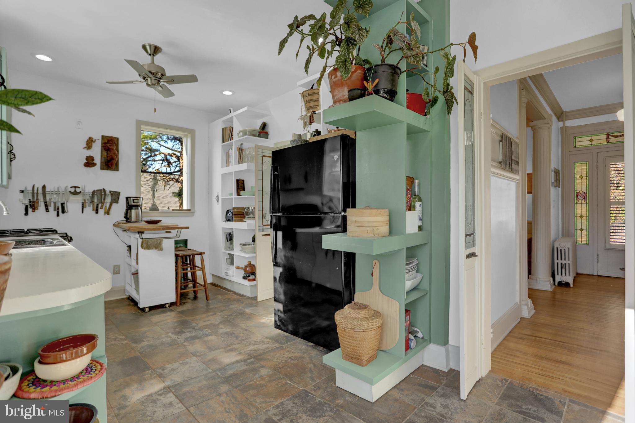 LAURAVILLE HISTORIC DISTRICT - Residential