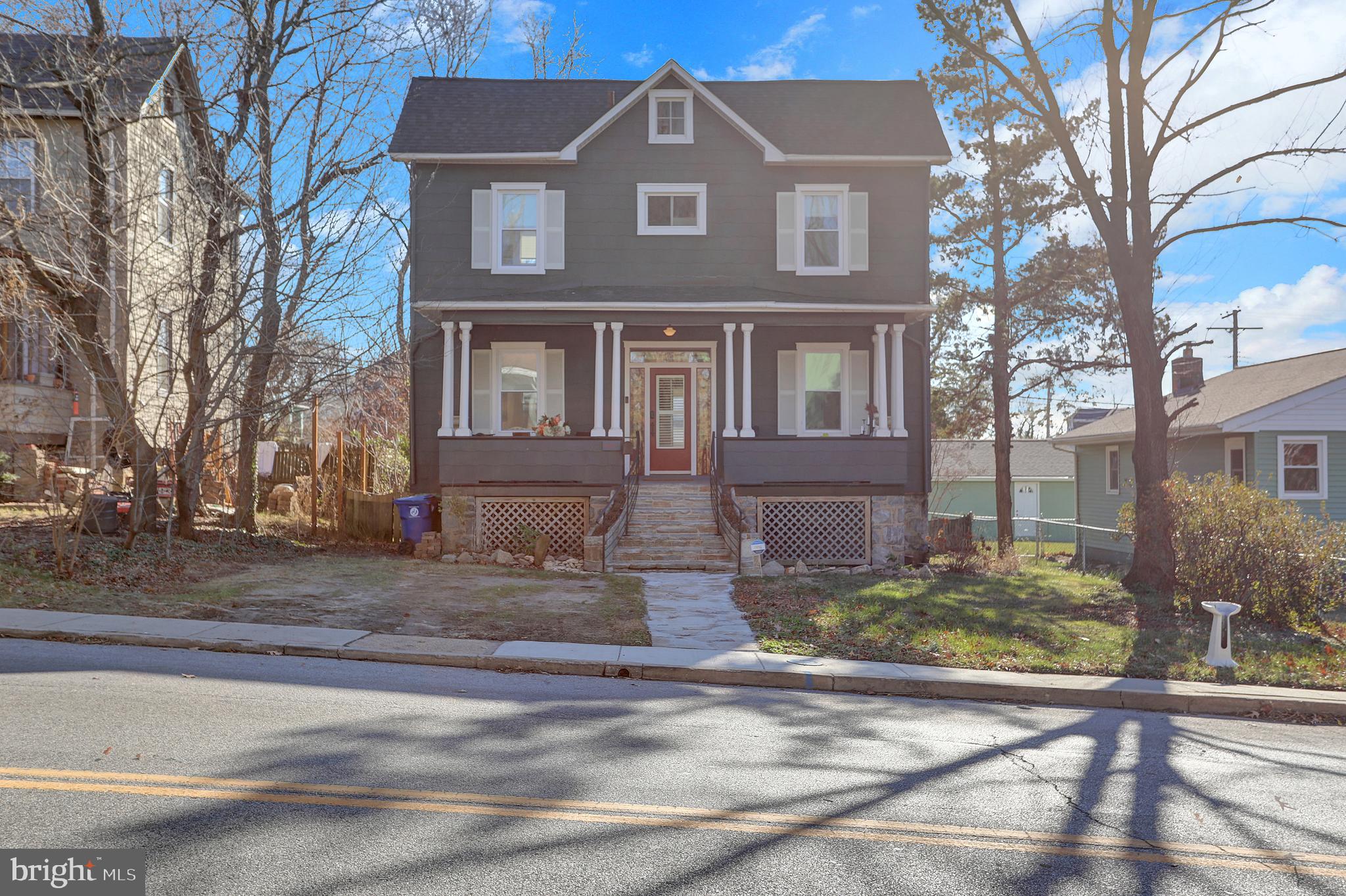 LAURAVILLE HISTORIC DISTRICT - Residential