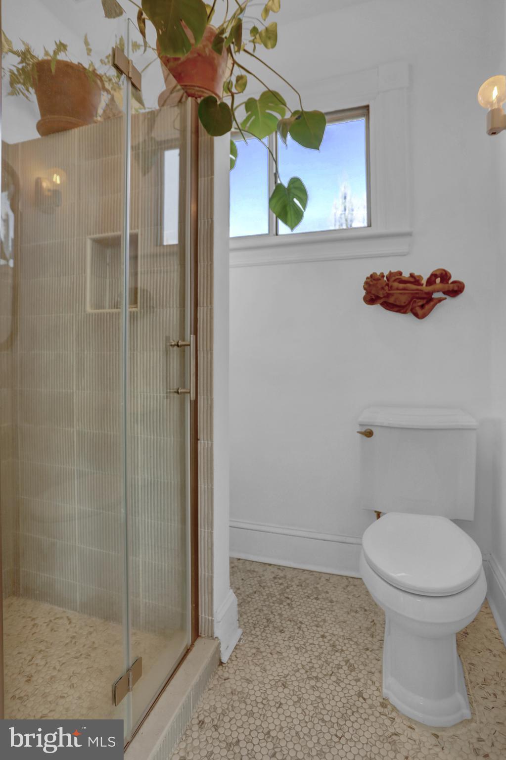 LAURAVILLE HISTORIC DISTRICT - Residential