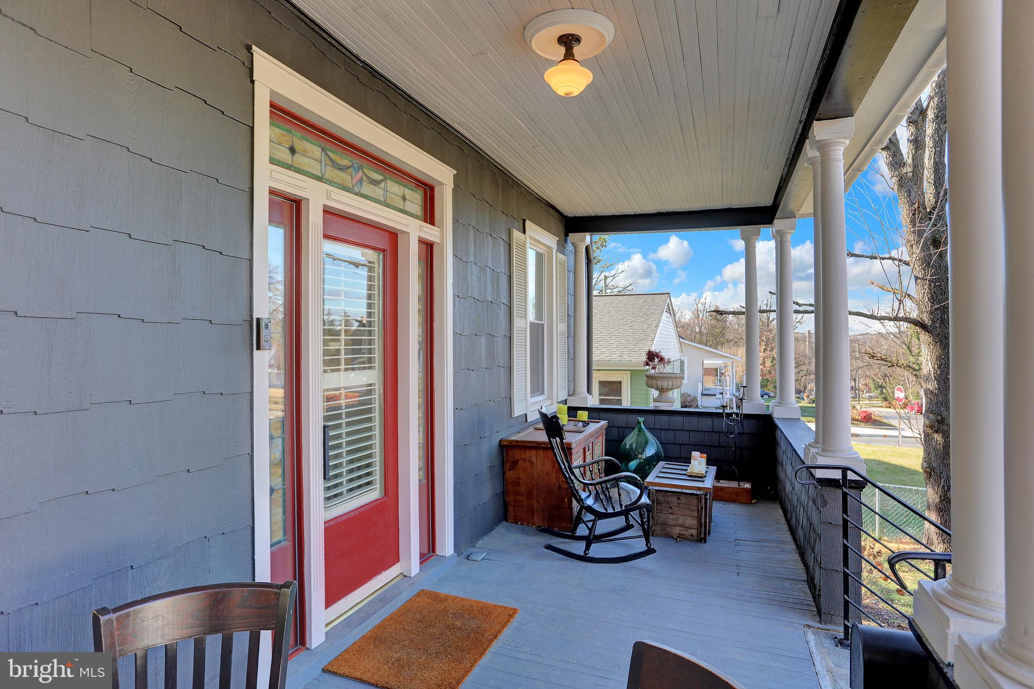 LAURAVILLE HISTORIC DISTRICT - Residential