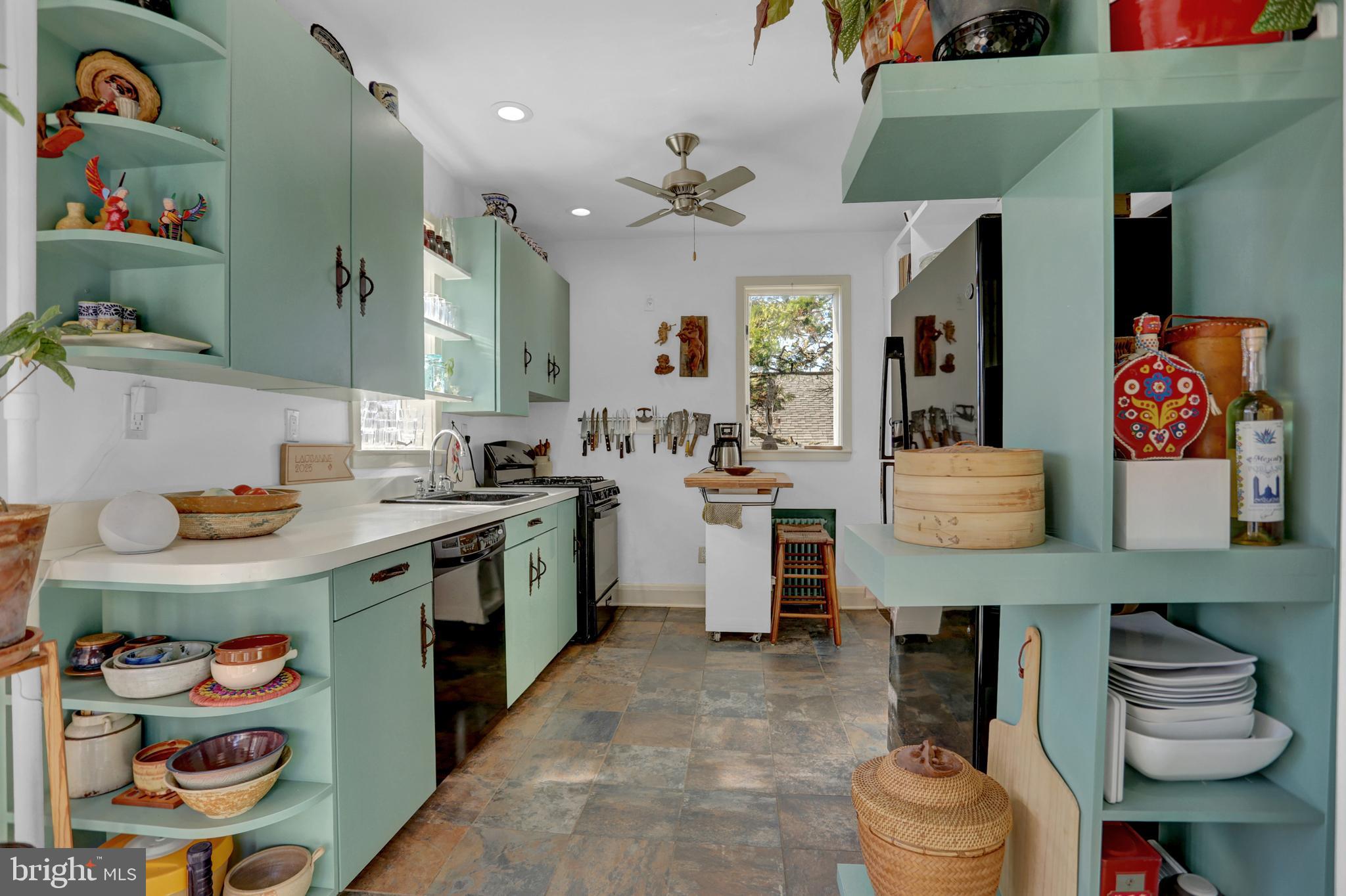 LAURAVILLE HISTORIC DISTRICT - Residential