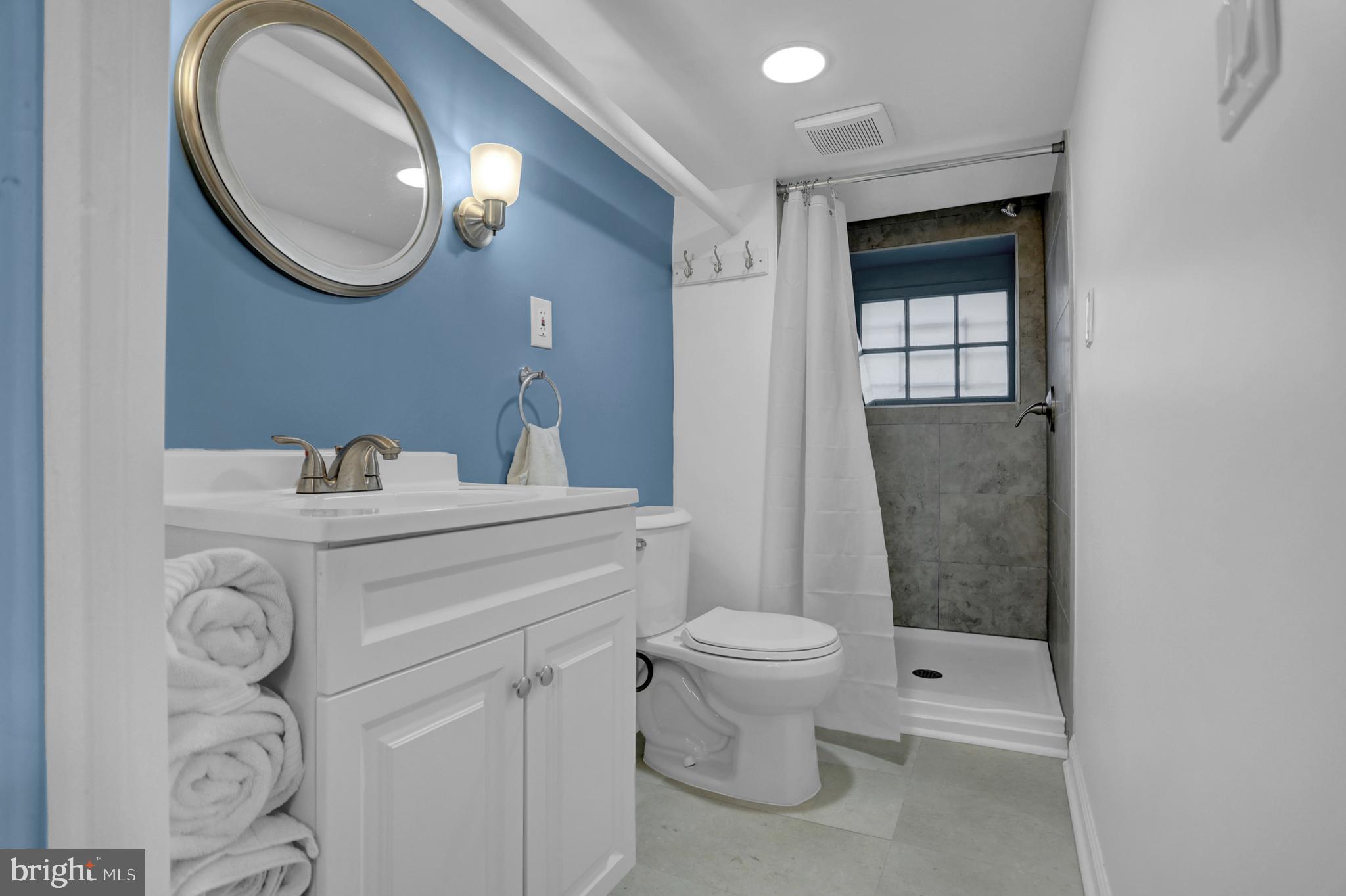 LAURAVILLE HISTORIC DISTRICT - Residential