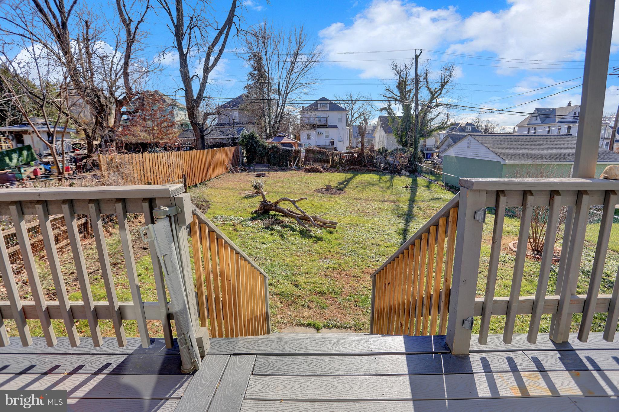 LAURAVILLE HISTORIC DISTRICT - Residential