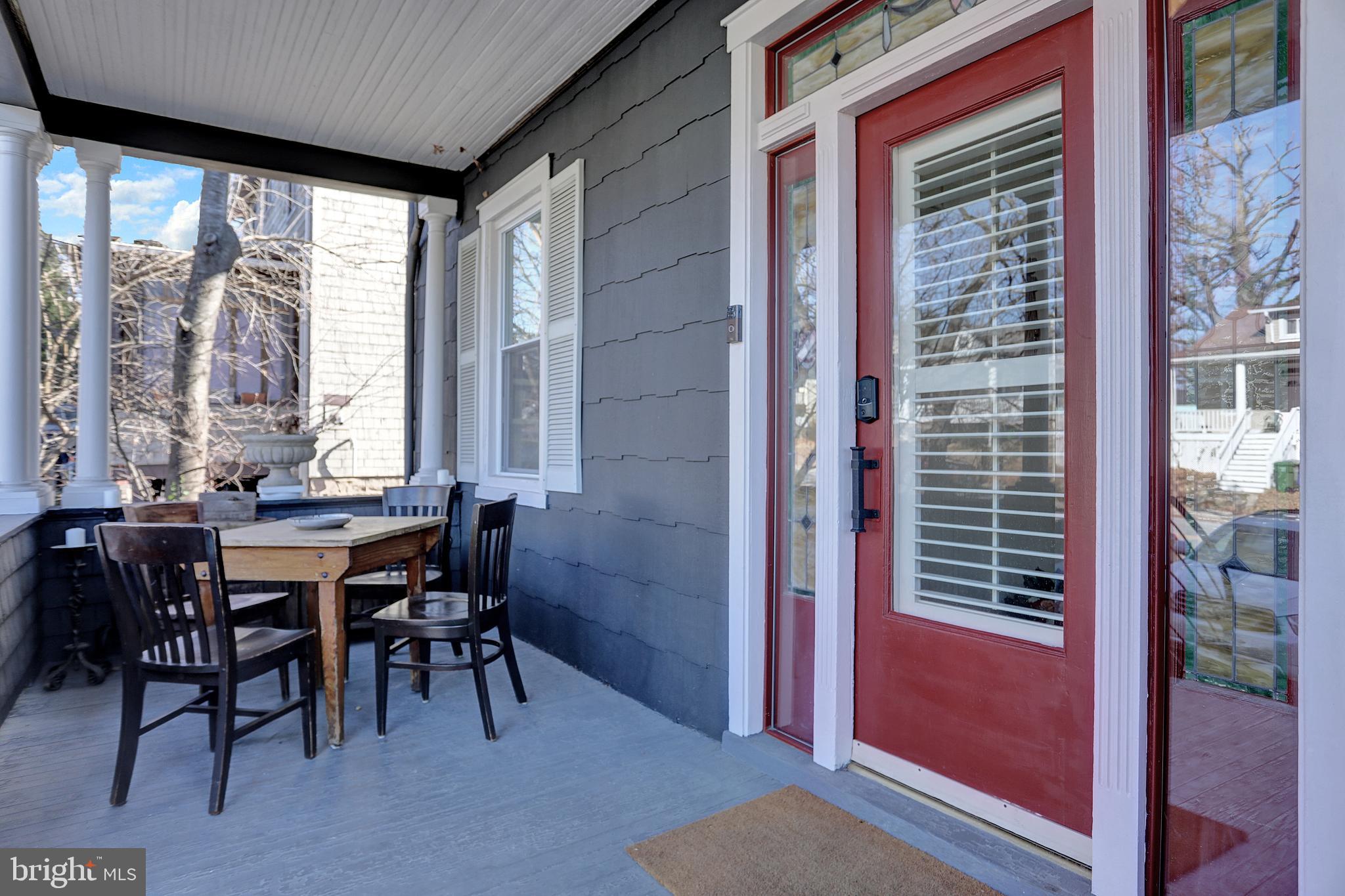 LAURAVILLE HISTORIC DISTRICT - Residential