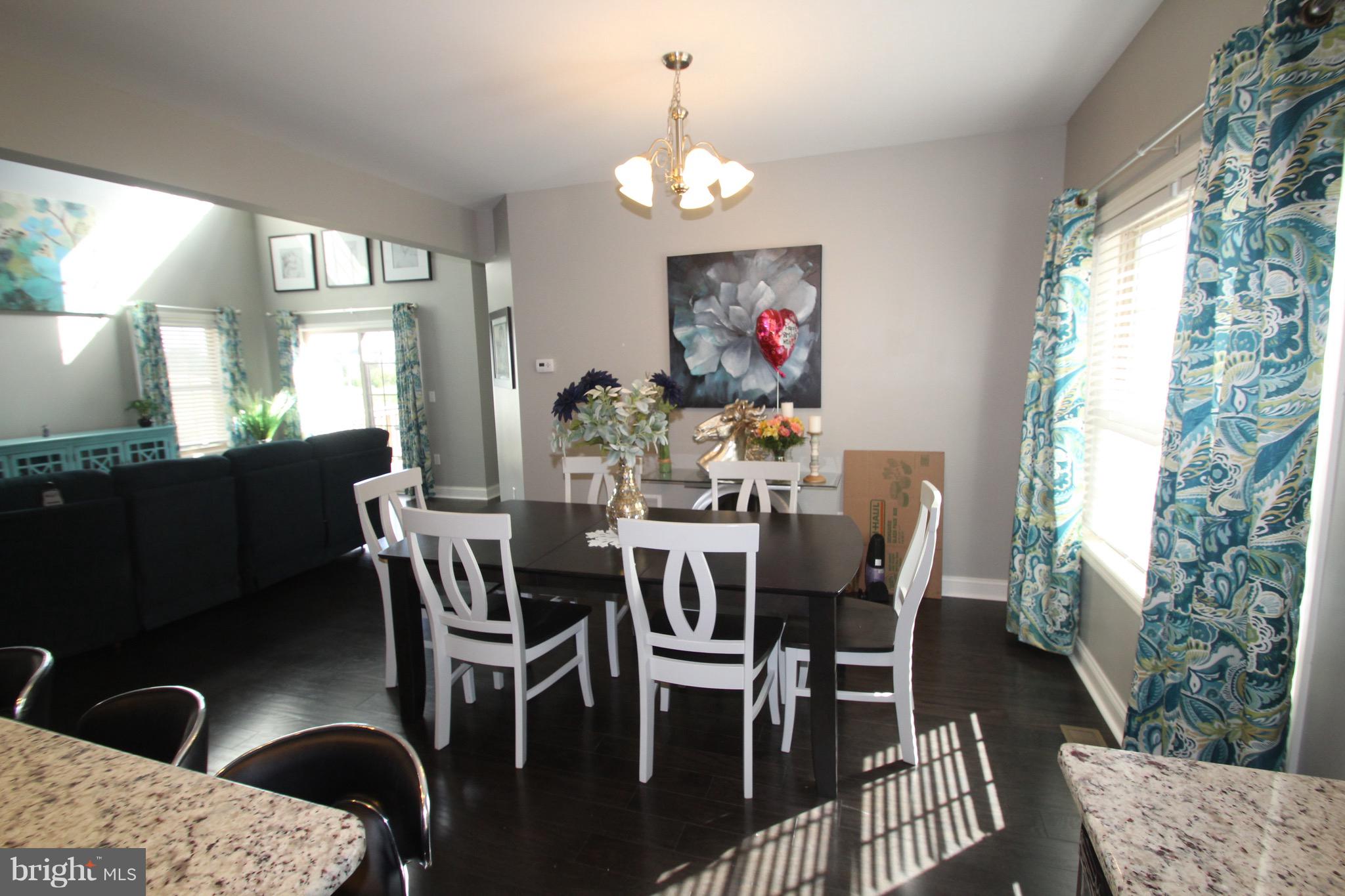 ELM TREE - Residential