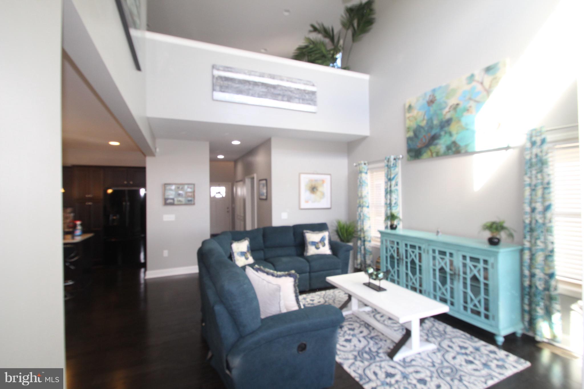 ELM TREE - Residential