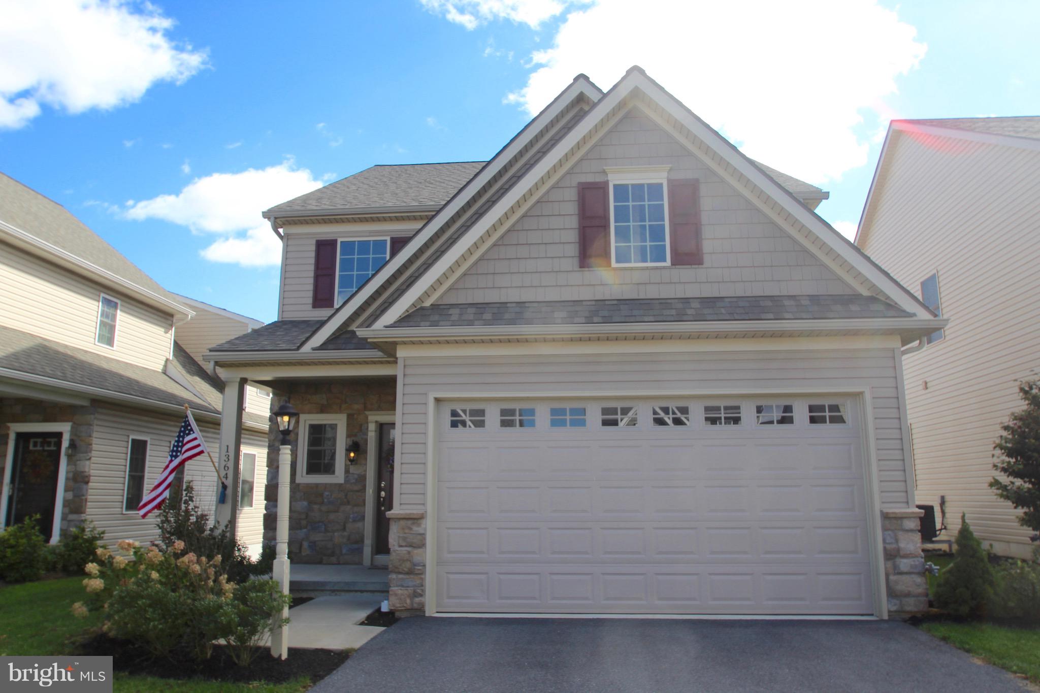 ELM TREE - Residential