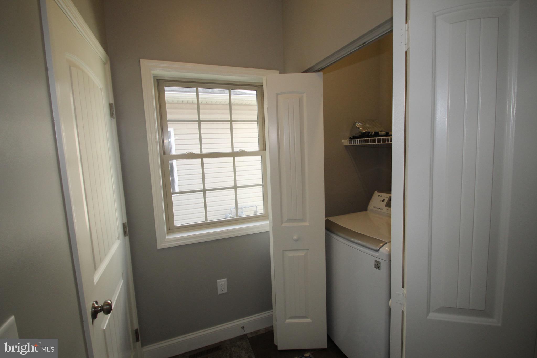 ELM TREE - Residential