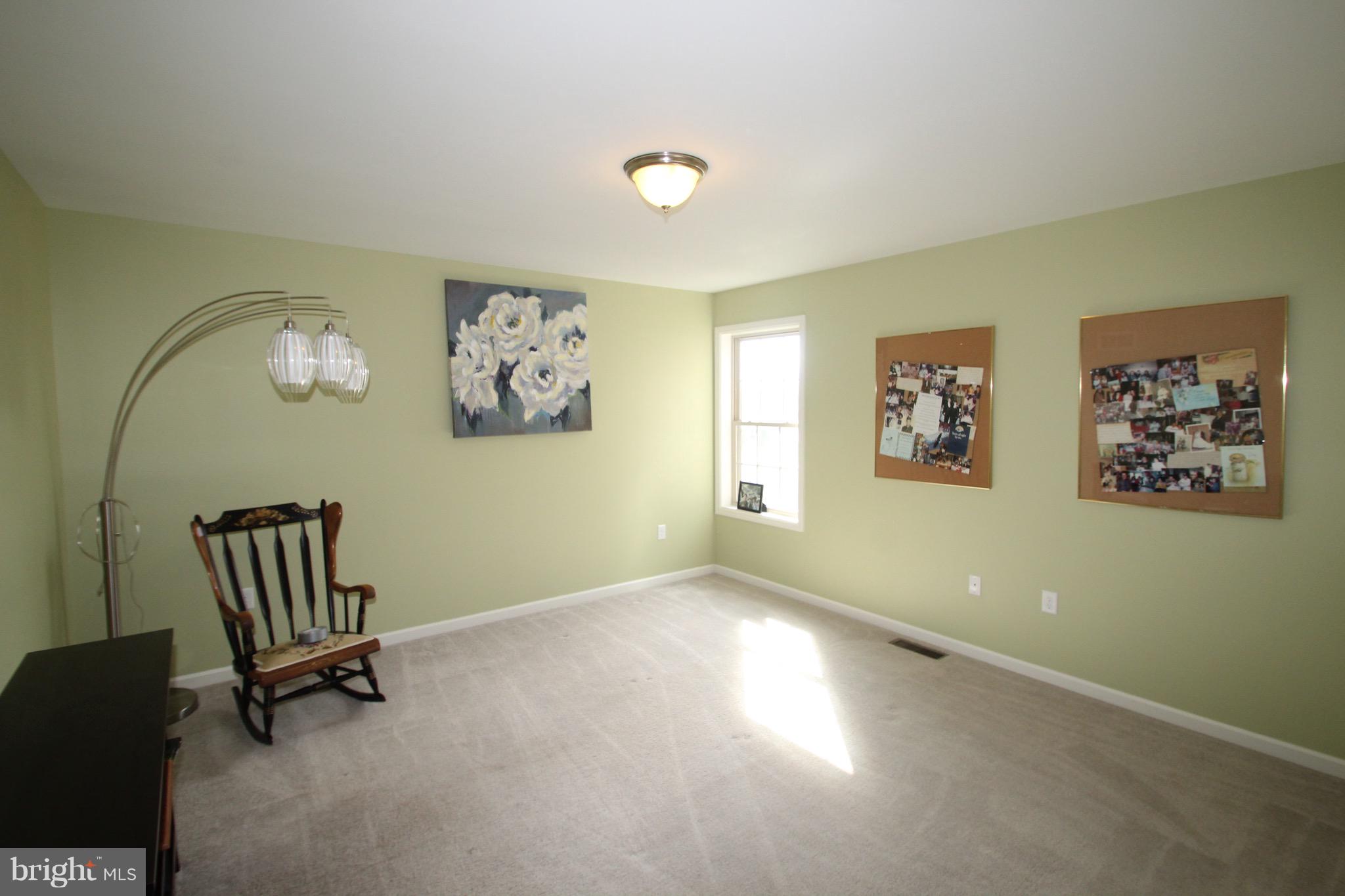 ELM TREE - Residential