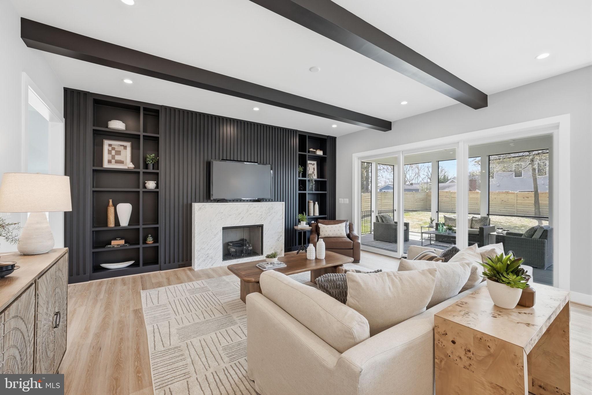 VIENNA WOODS - Residential