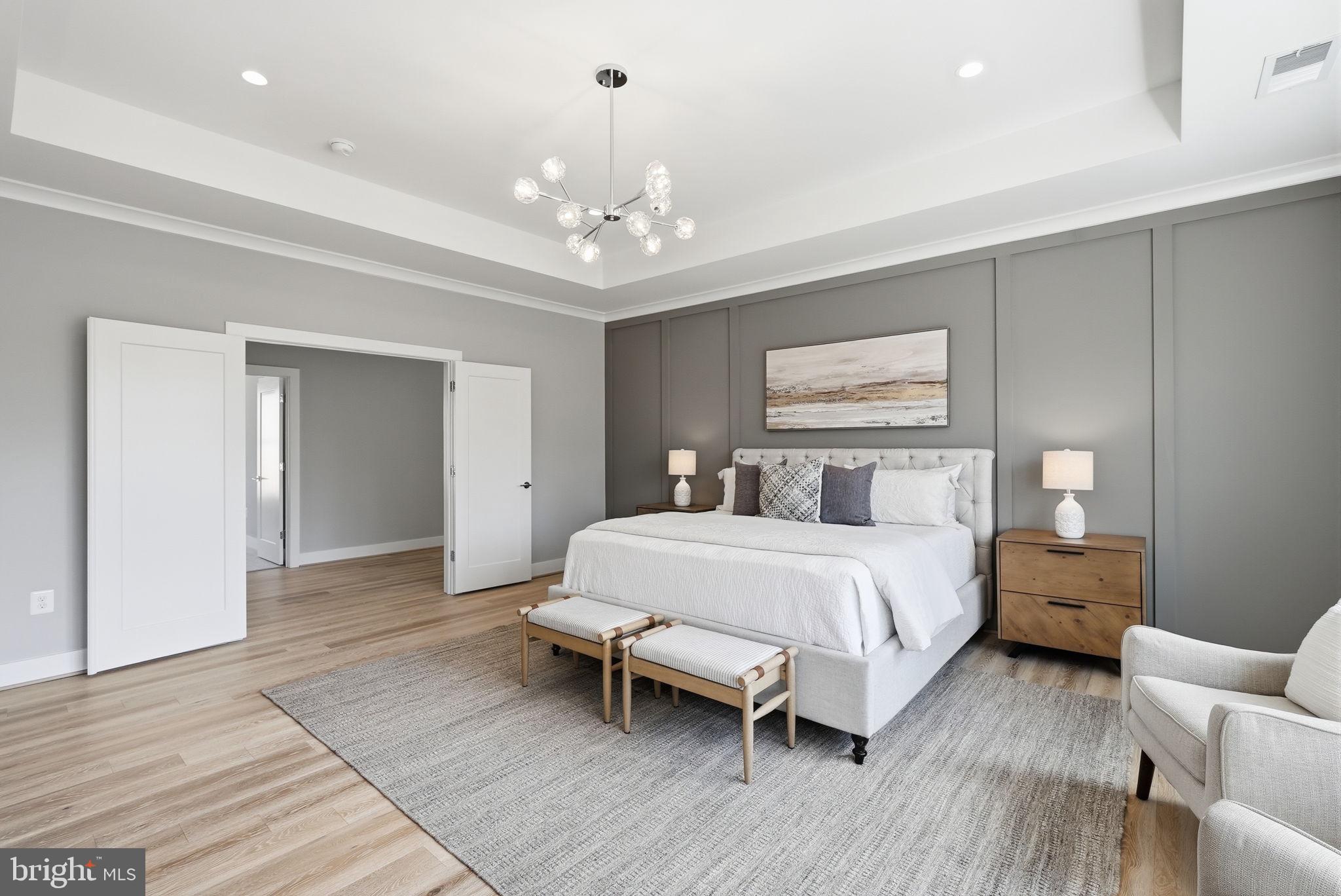 VIENNA WOODS - Residential