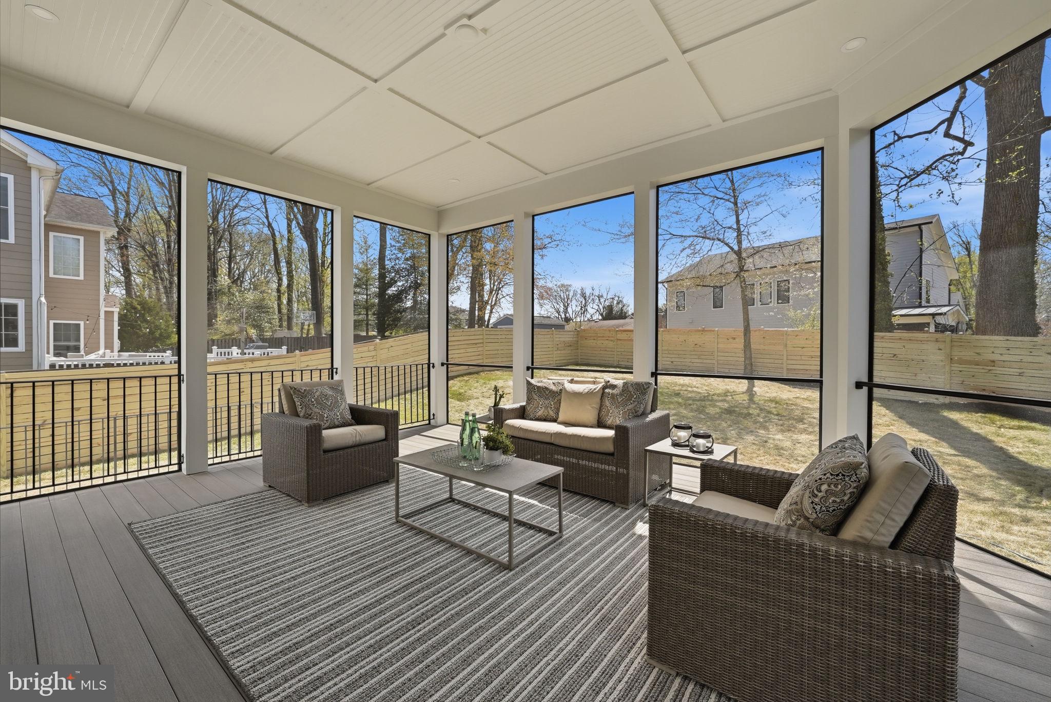 VIENNA WOODS - Residential